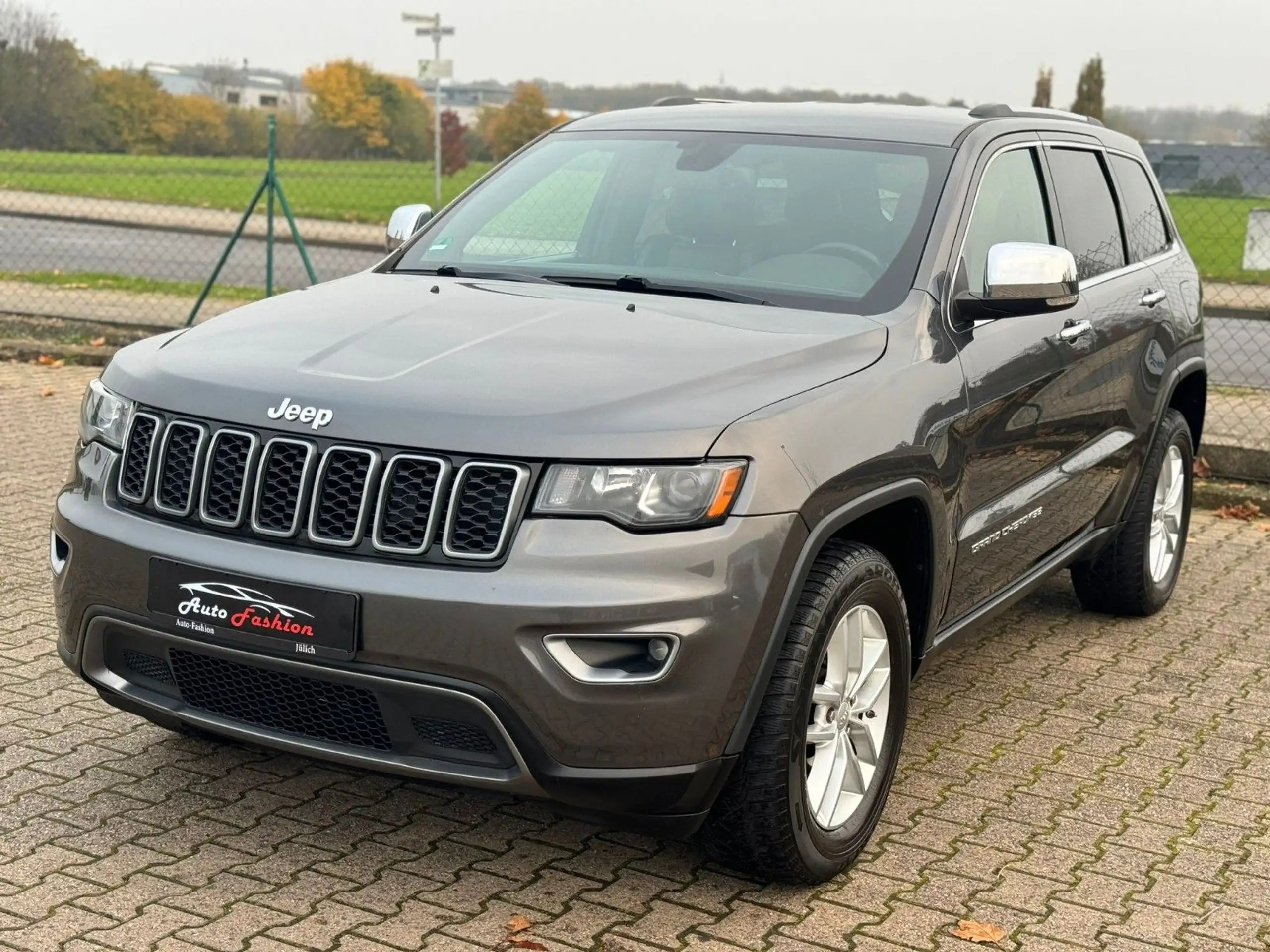 Jeep Grand Cherokee 2016