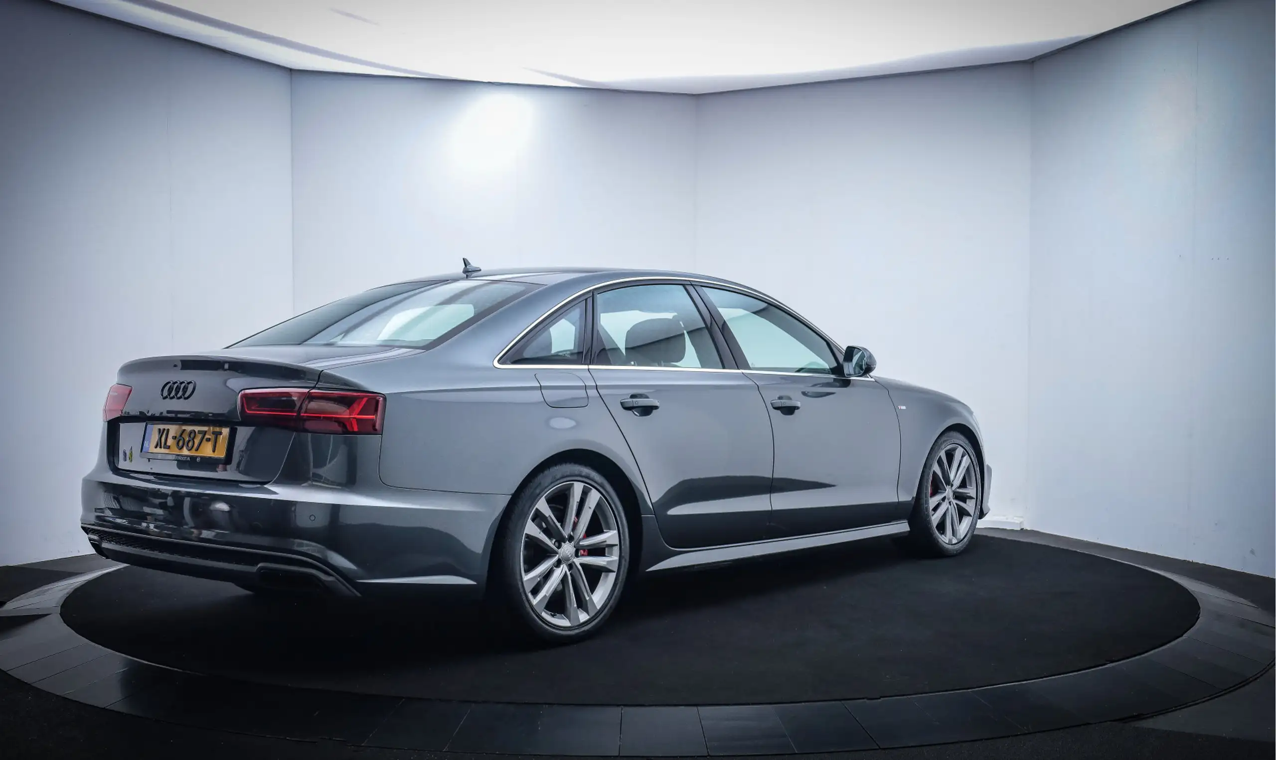 Audi - A6