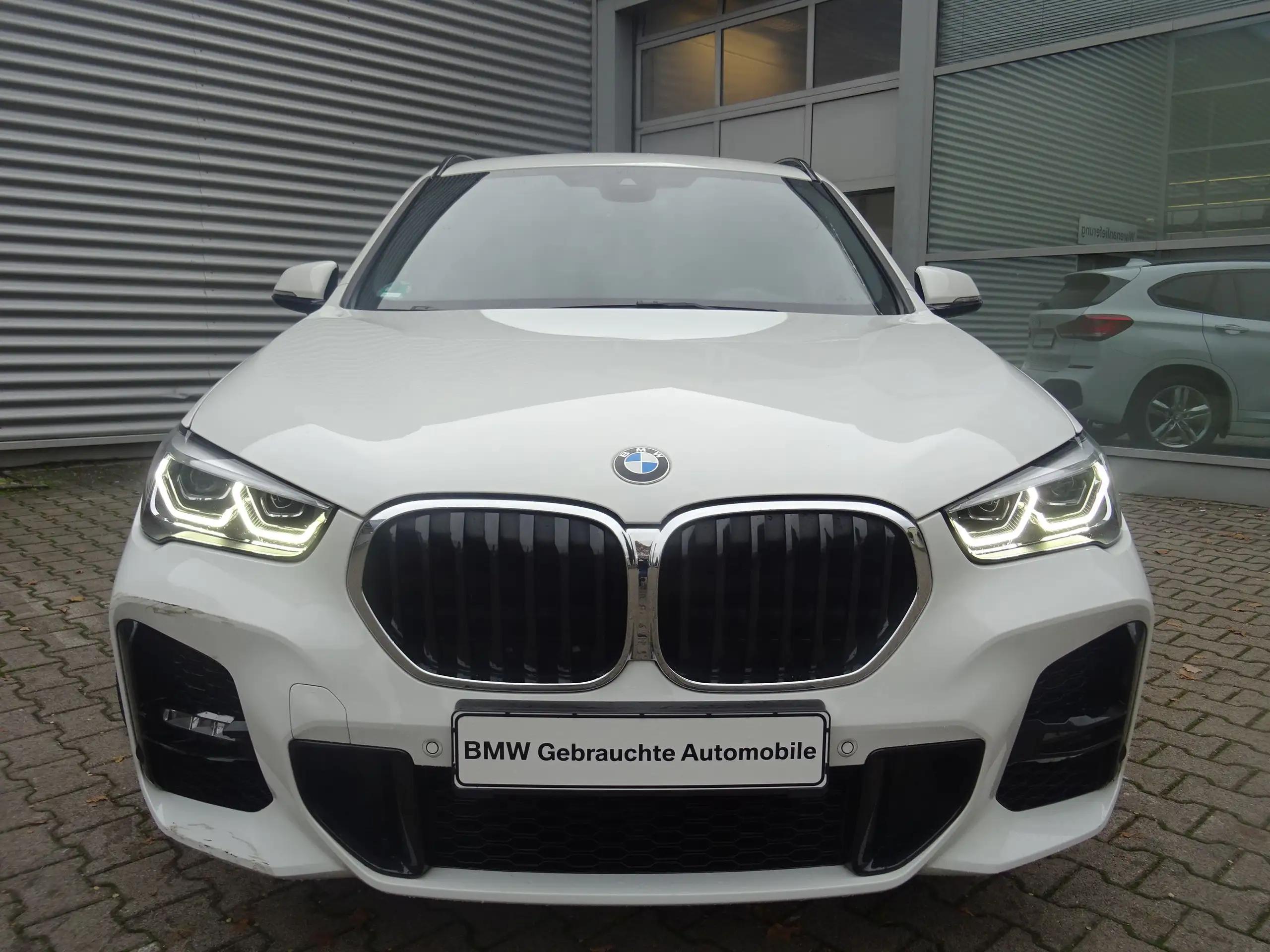 BMW - X1