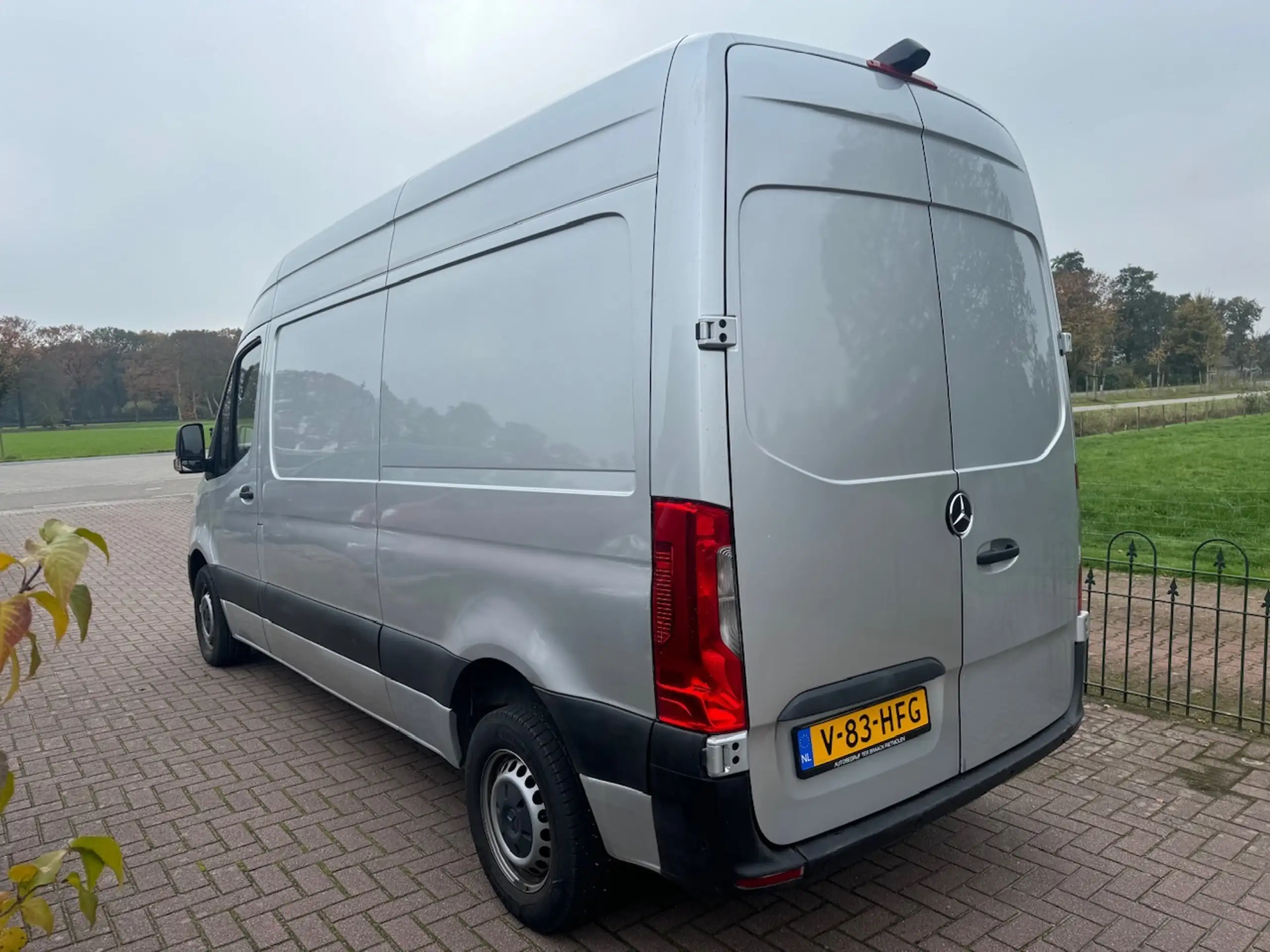 Mercedes-Benz - Sprinter