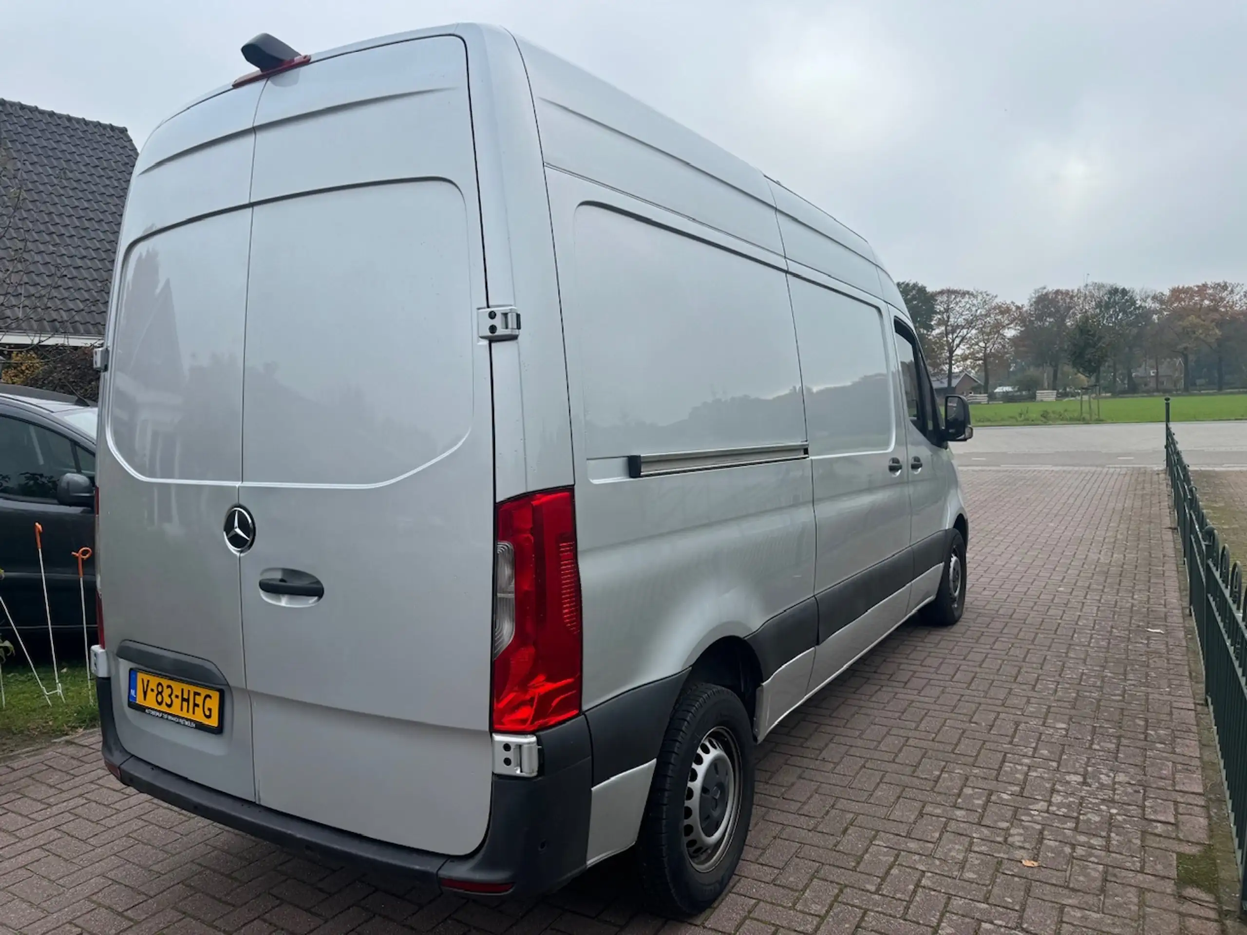 Mercedes-Benz - Sprinter