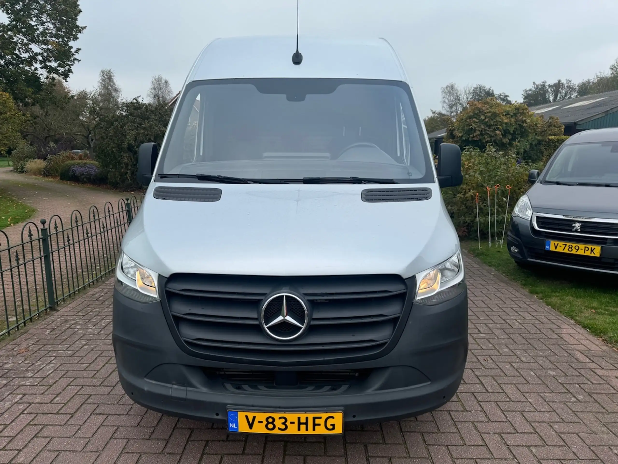 Mercedes-Benz - Sprinter