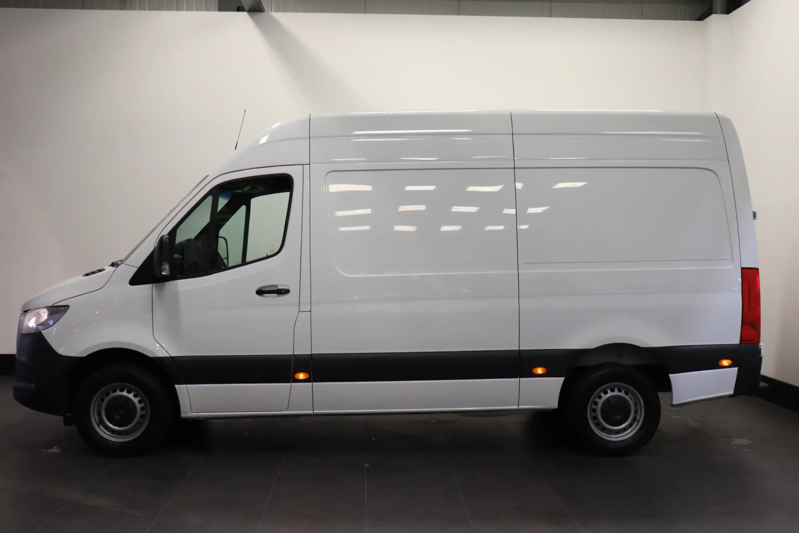 Mercedes-Benz - Sprinter