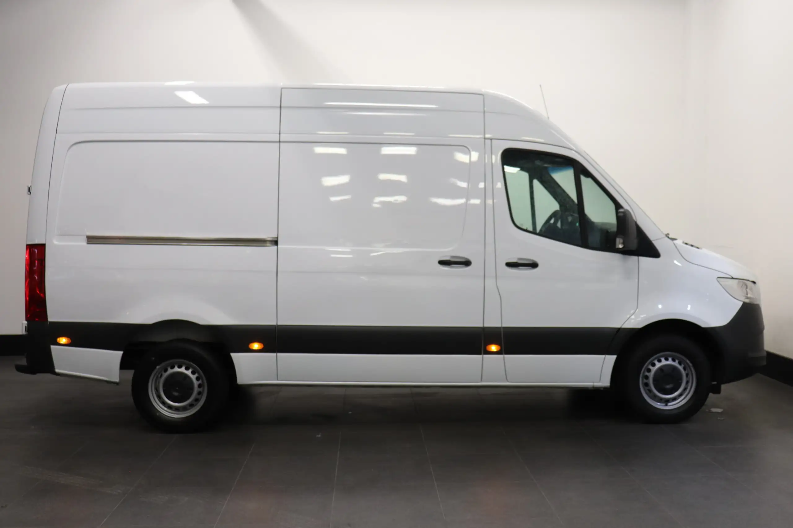 Mercedes-Benz - Sprinter