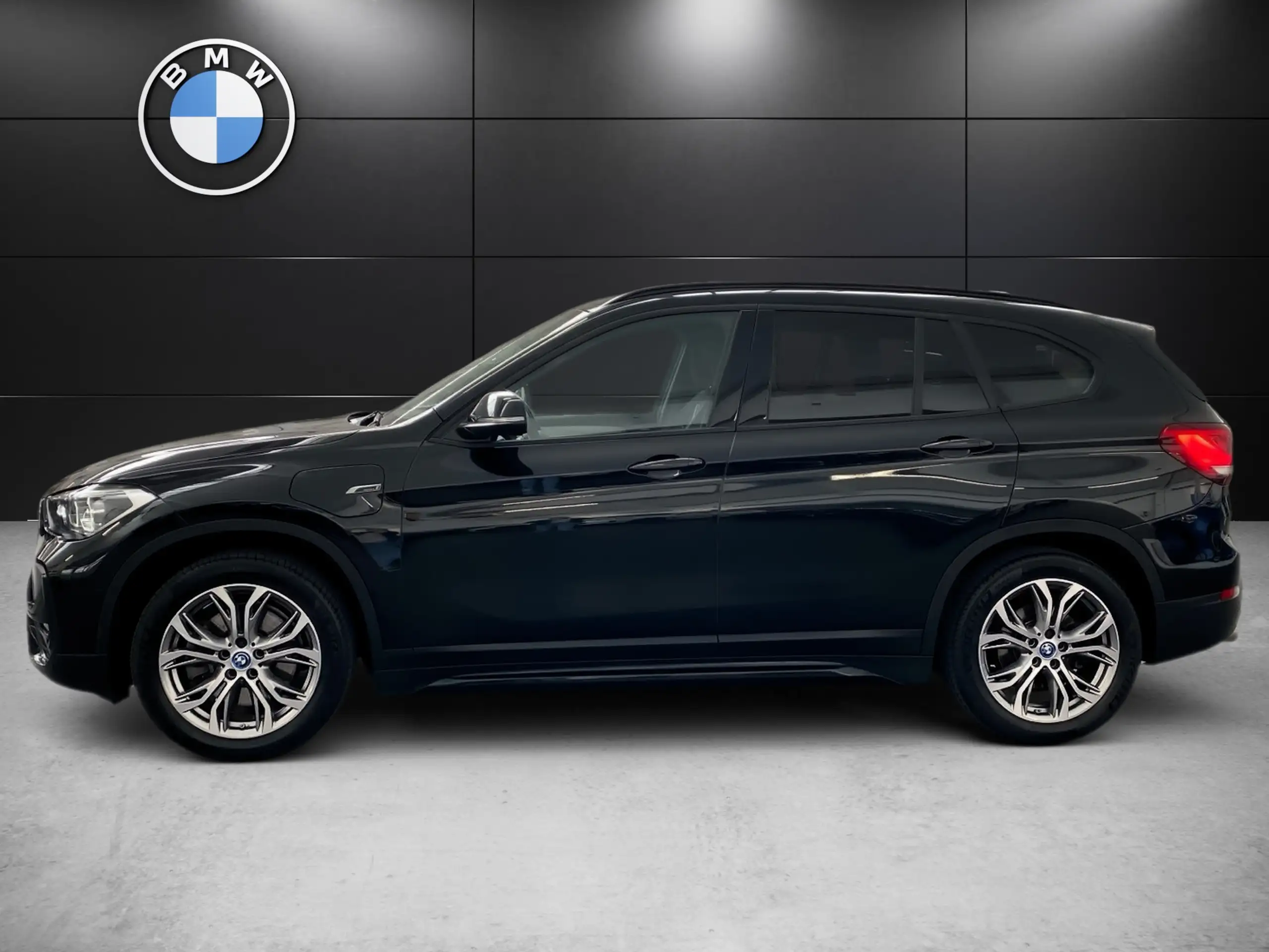 BMW - X1