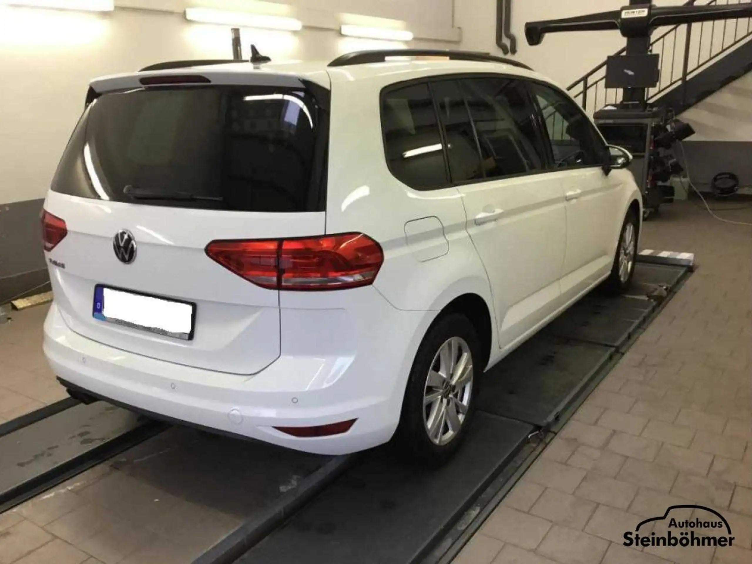 Volkswagen - Touran