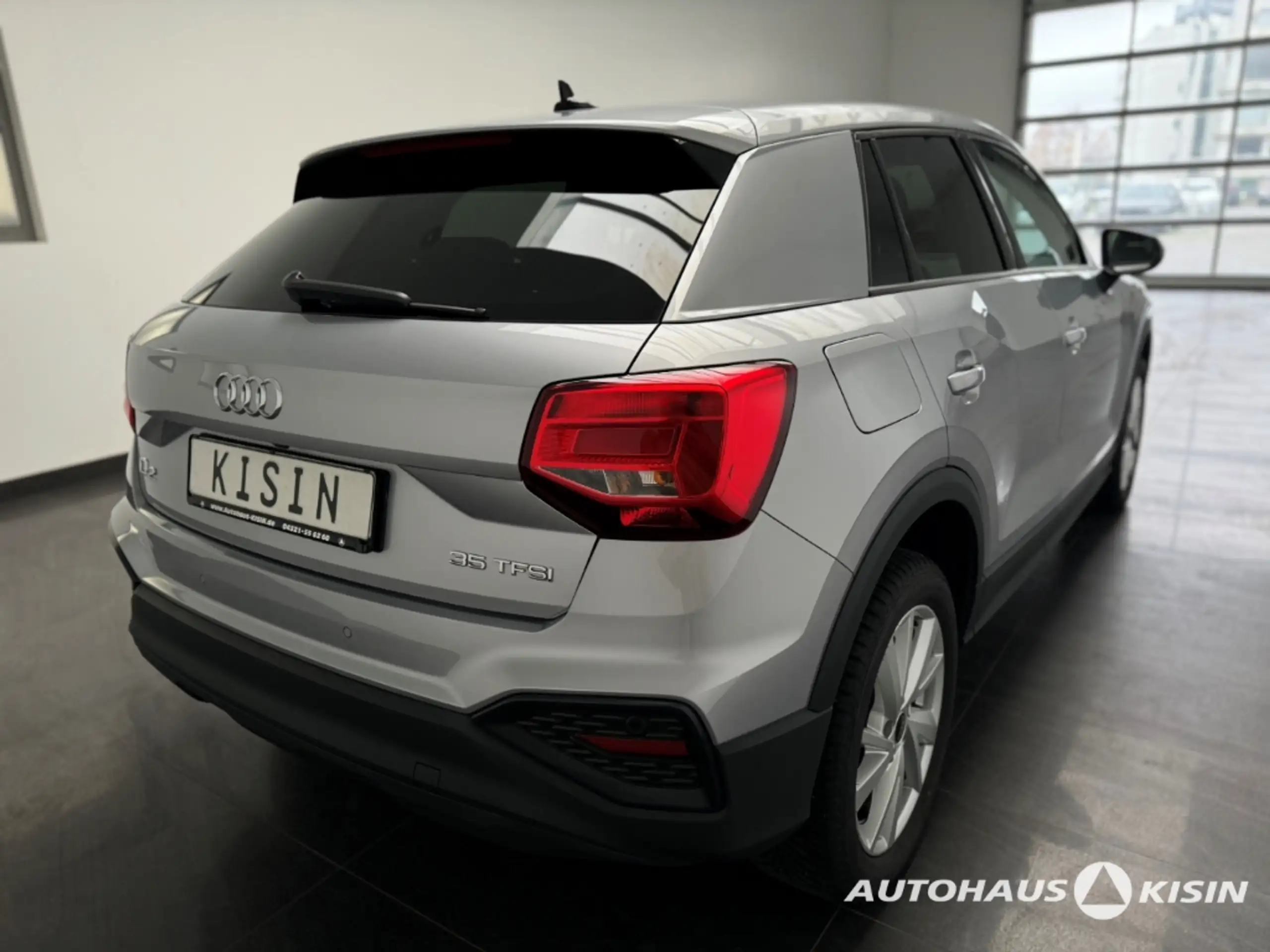 Audi - Q2