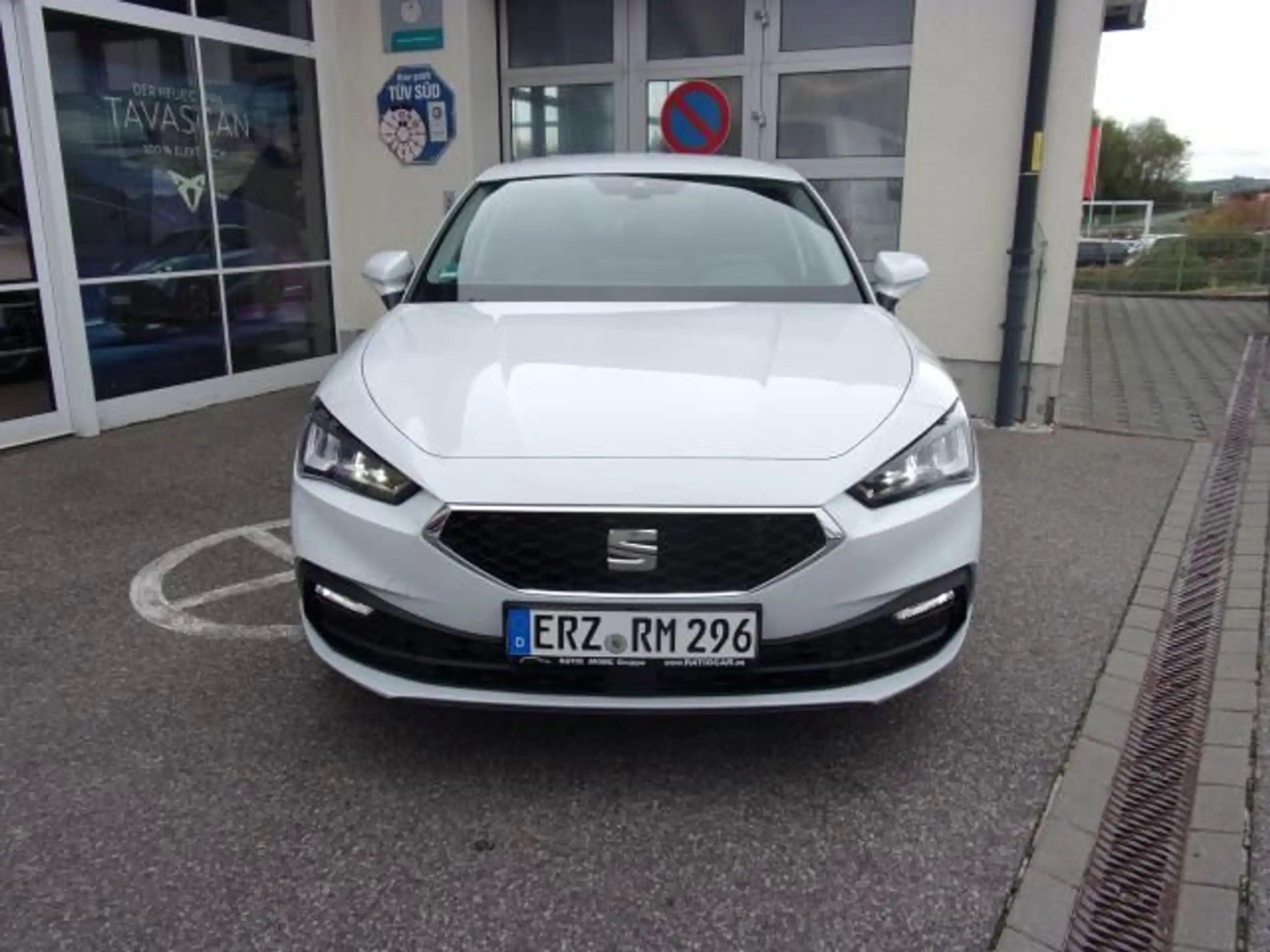 SEAT - Leon