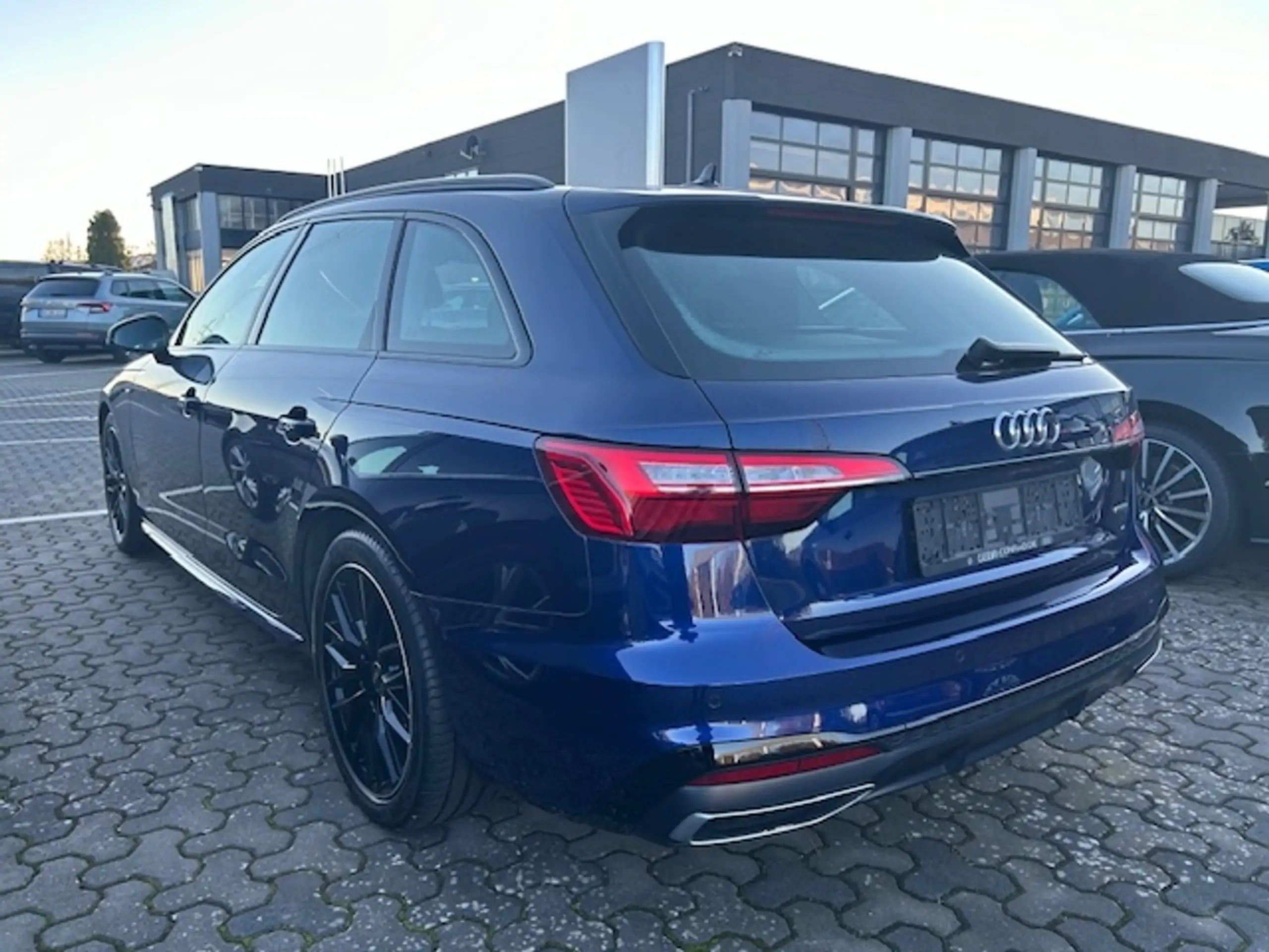 Audi - A4