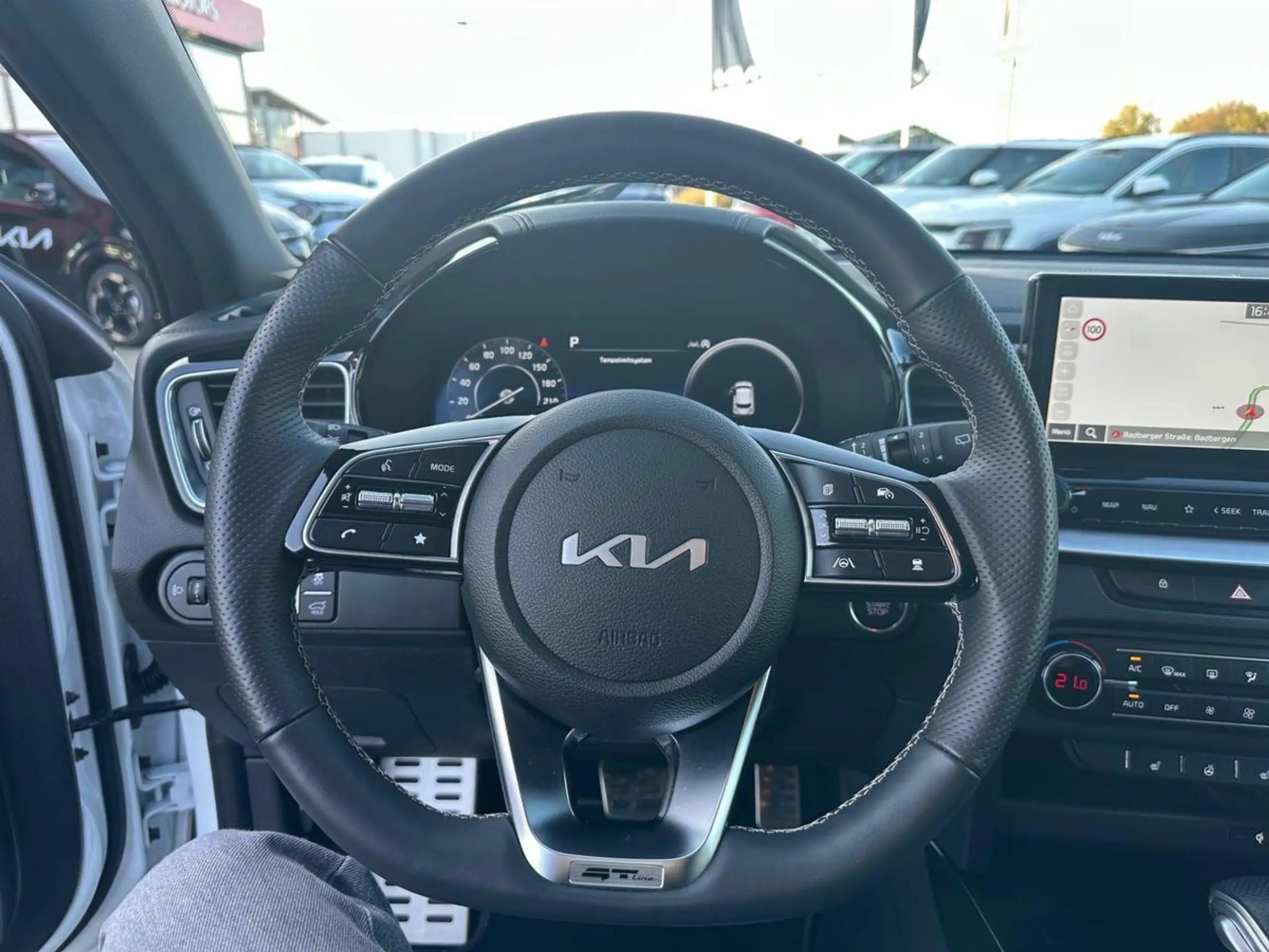 Kia - XCeed