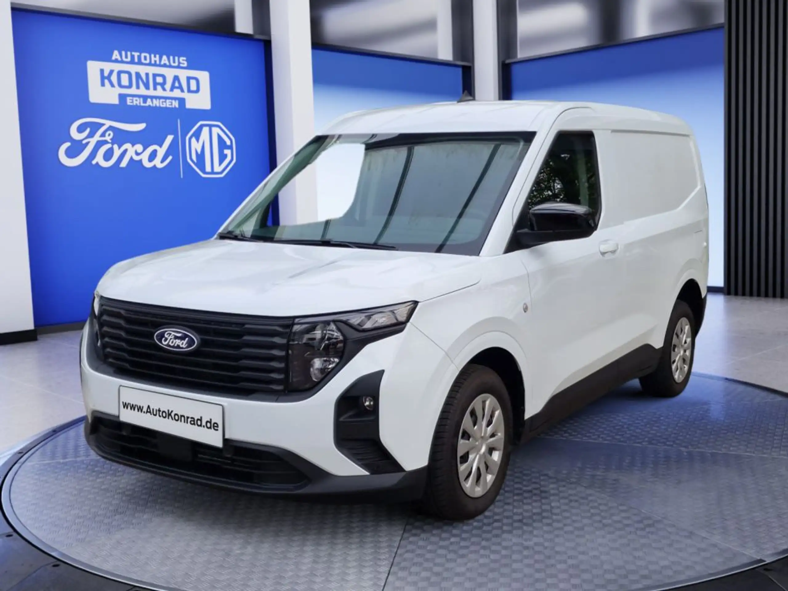 Ford Transit Courier 2024