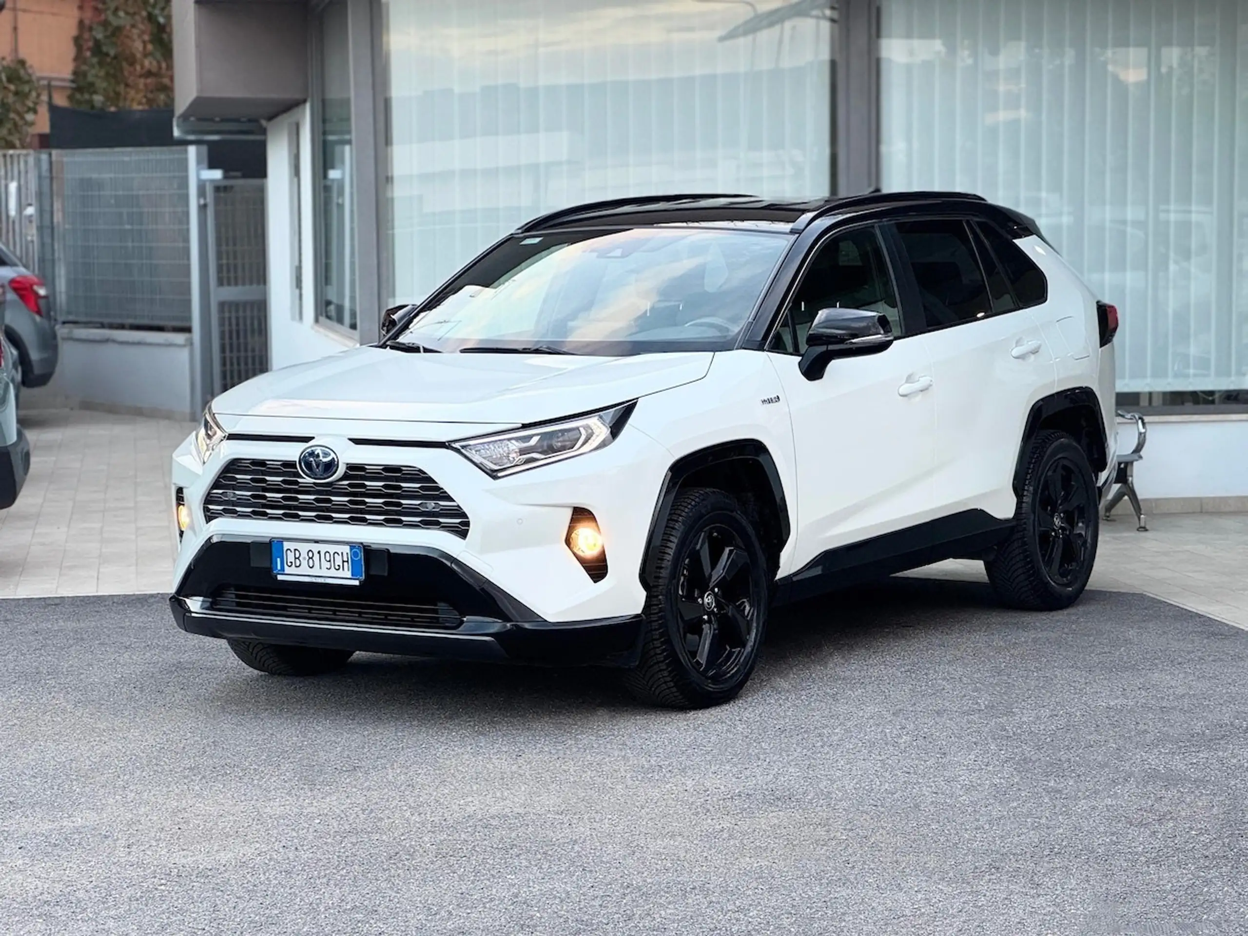 Toyota - RAV 4