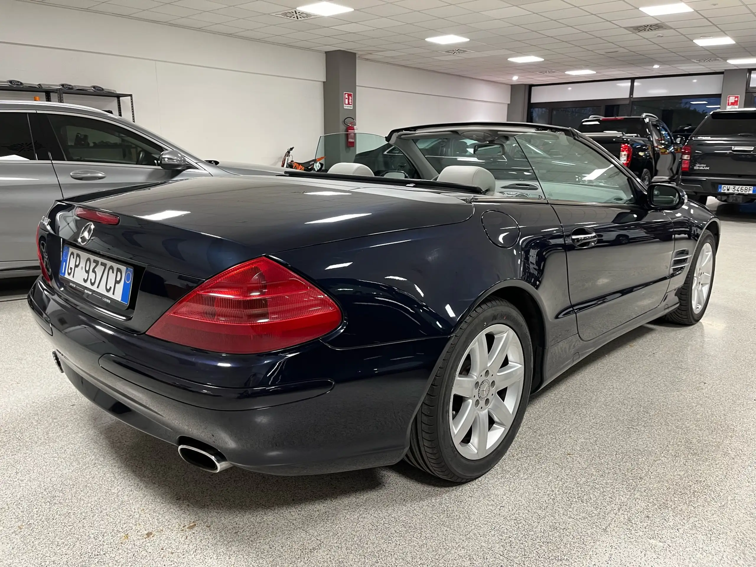 Mercedes-Benz - SL 500