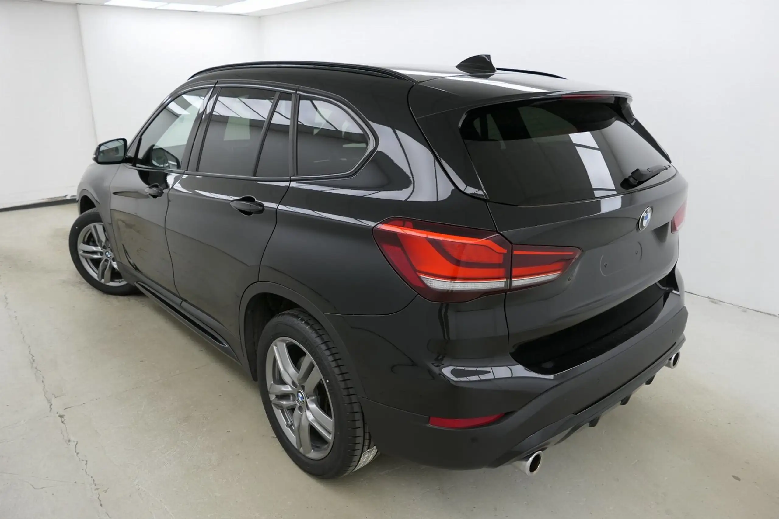 BMW - X1