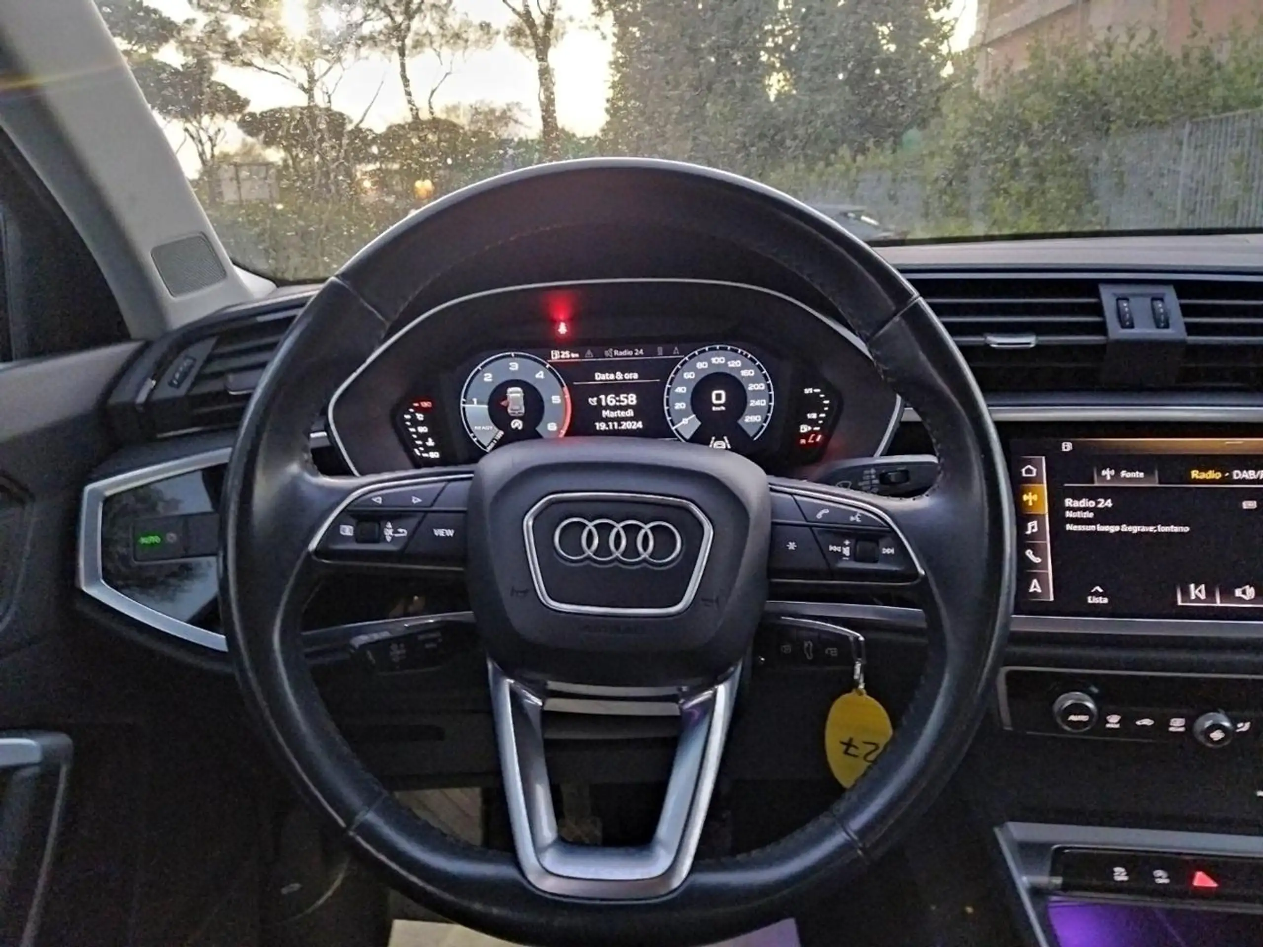 Audi - Q3