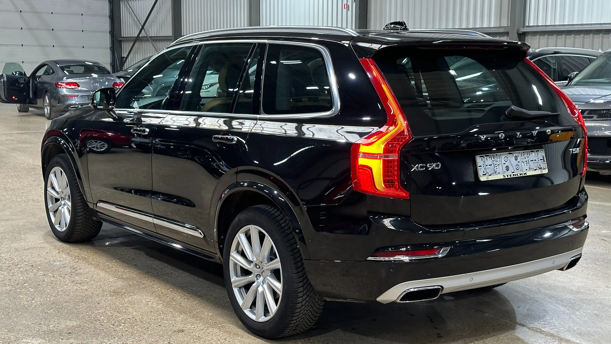 Volvo - XC90