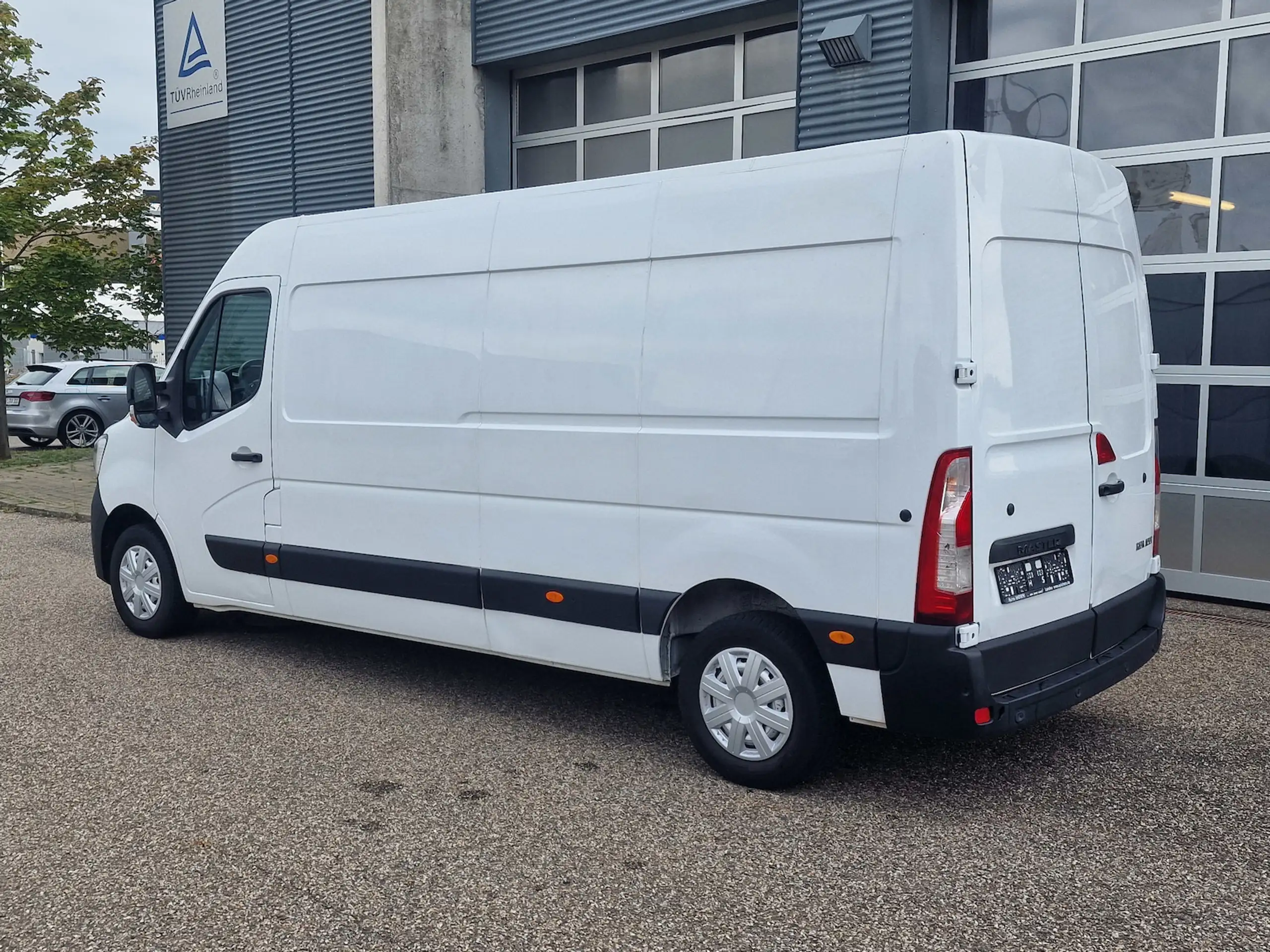 Renault - Master