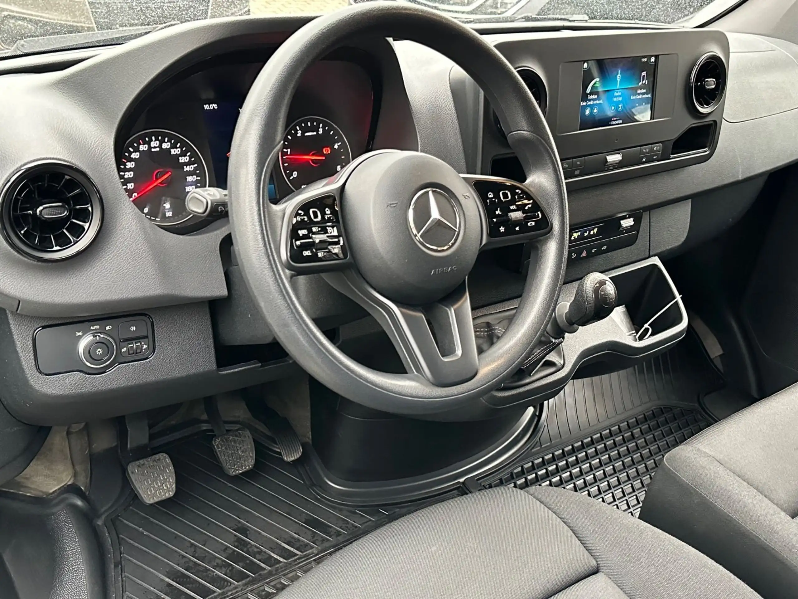 Mercedes-Benz - Sprinter