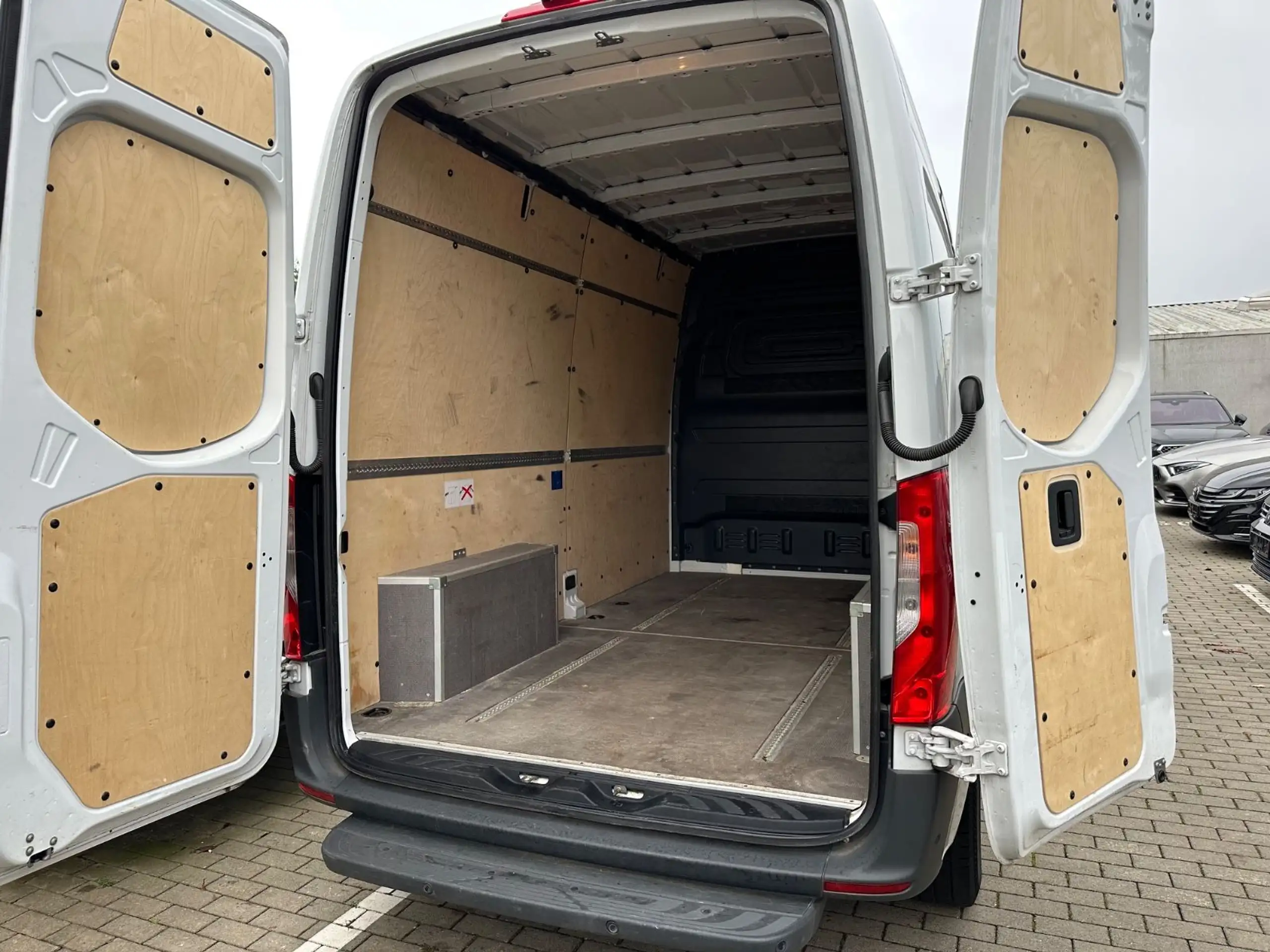 Mercedes-Benz - Sprinter