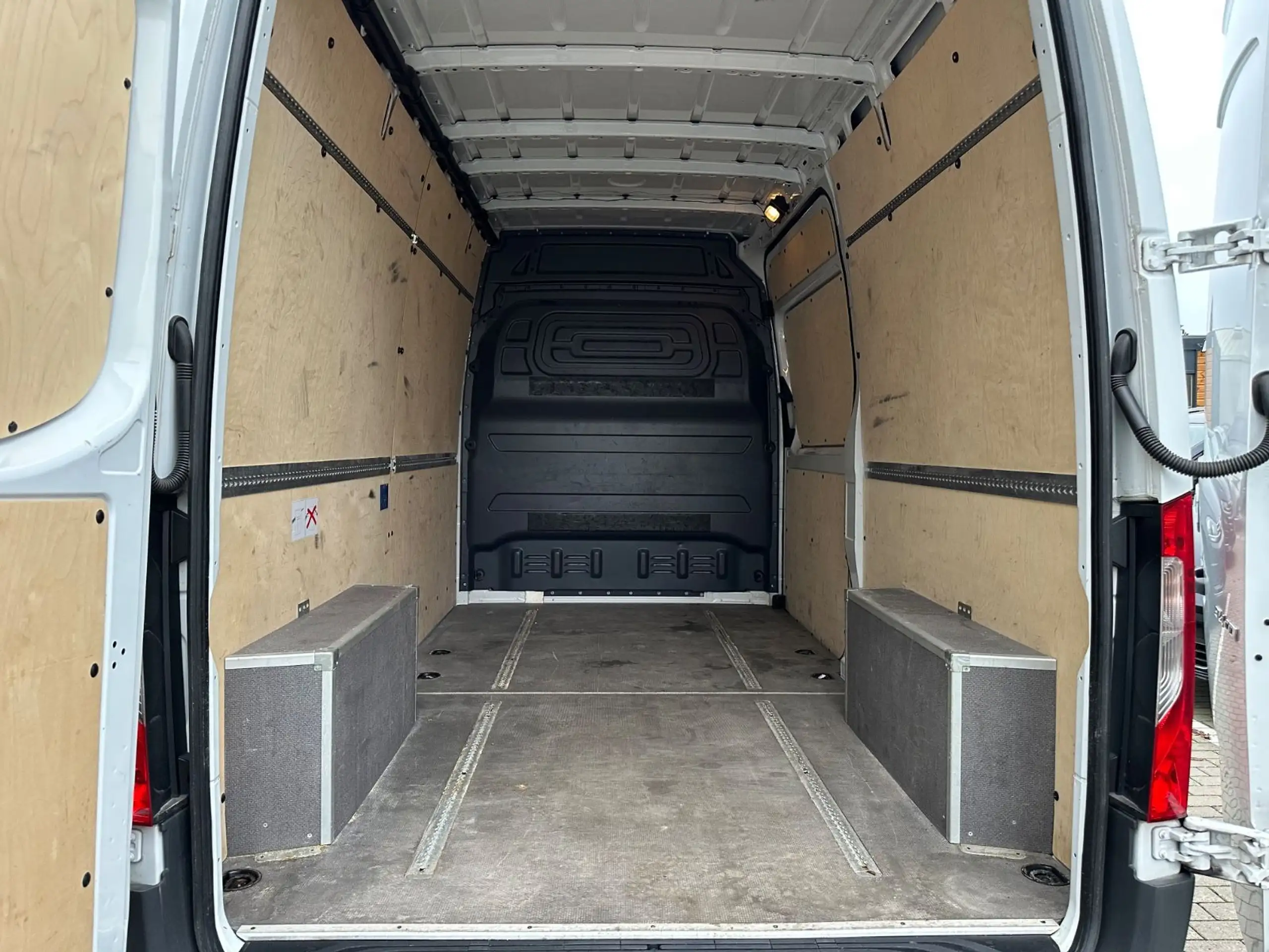 Mercedes-Benz - Sprinter