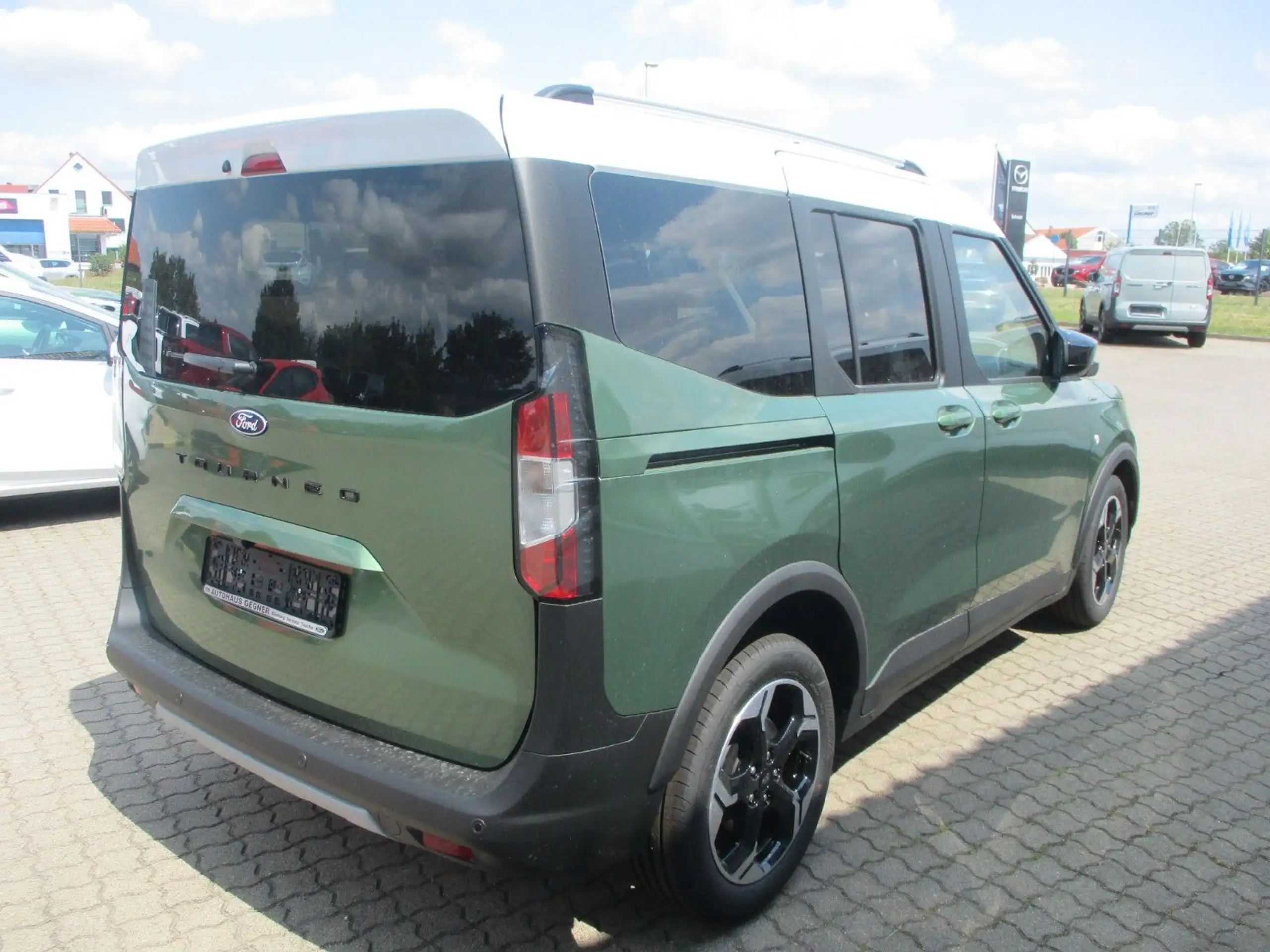 Ford - Tourneo Courier