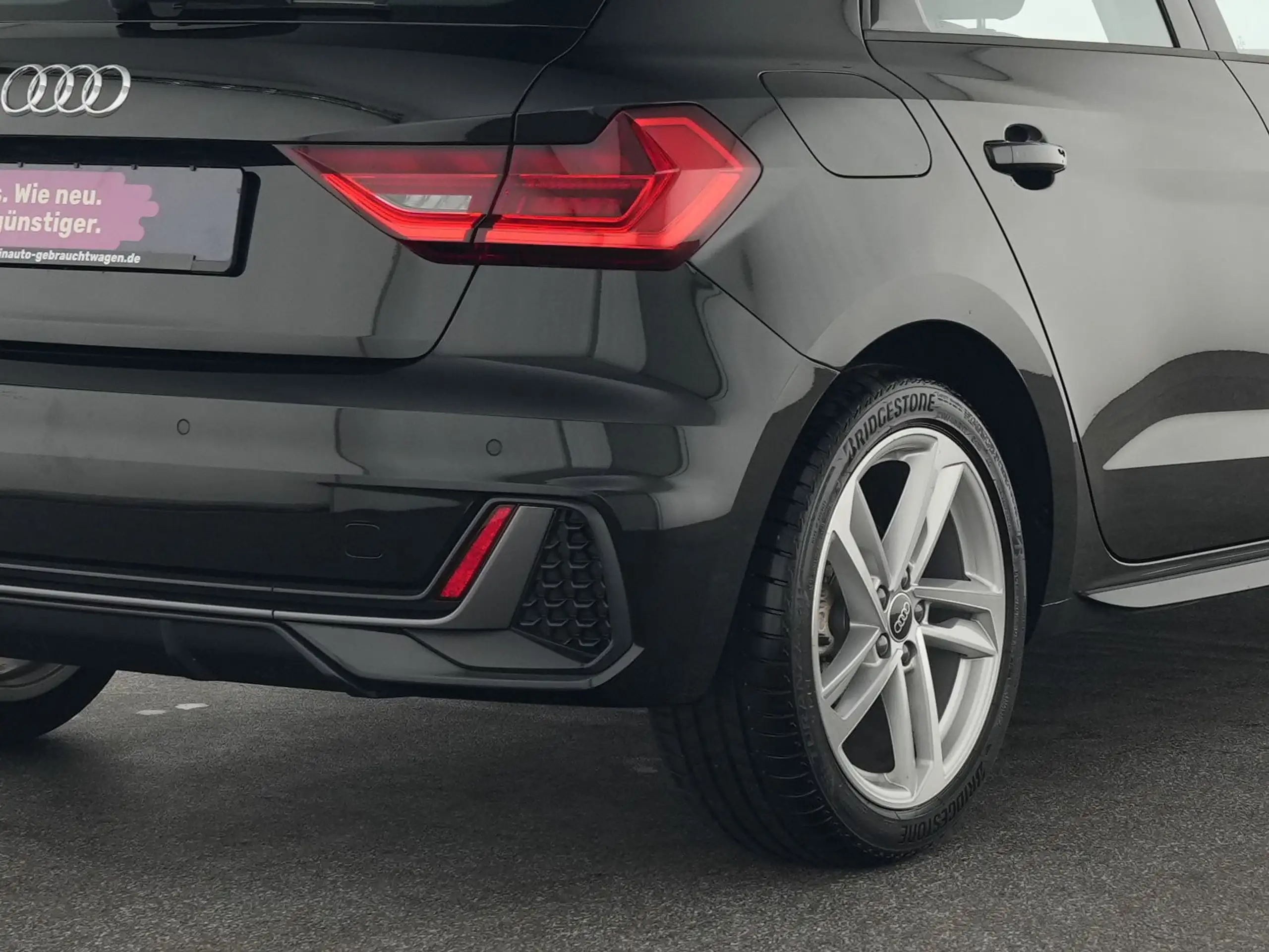 Audi - A1