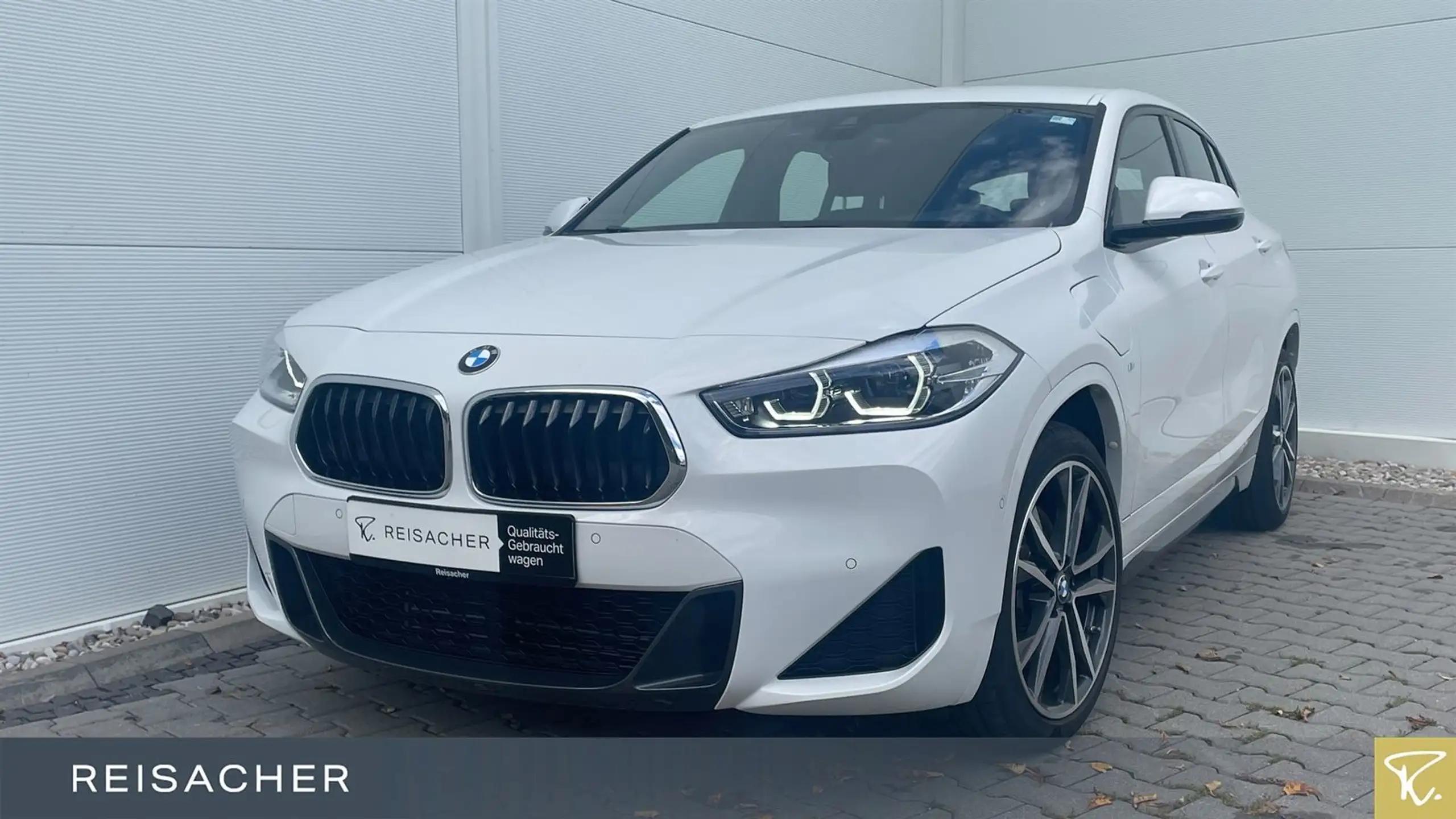 BMW - X2