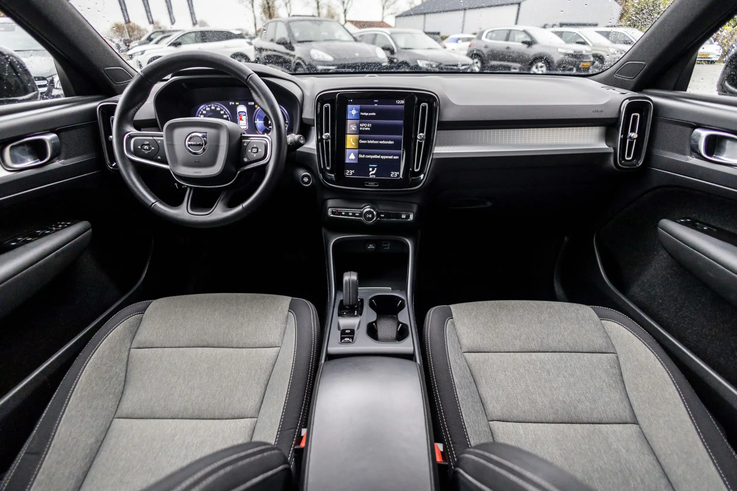 Volvo - XC40