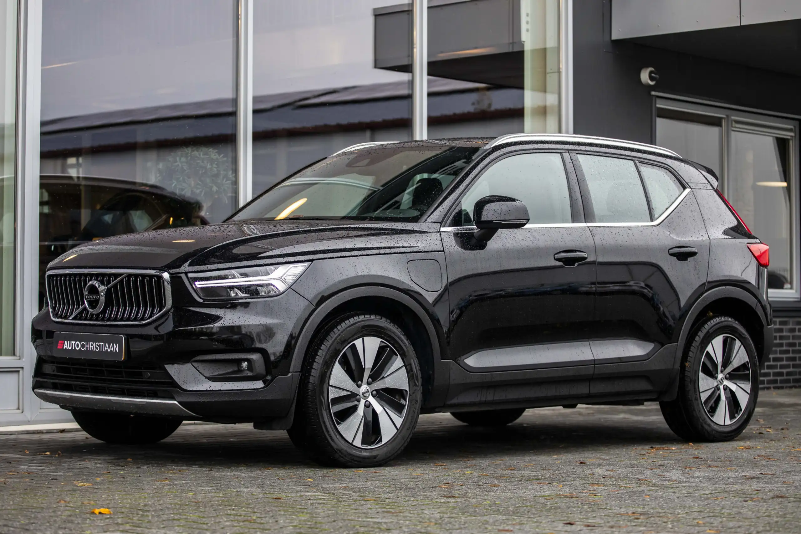 Volvo - XC40