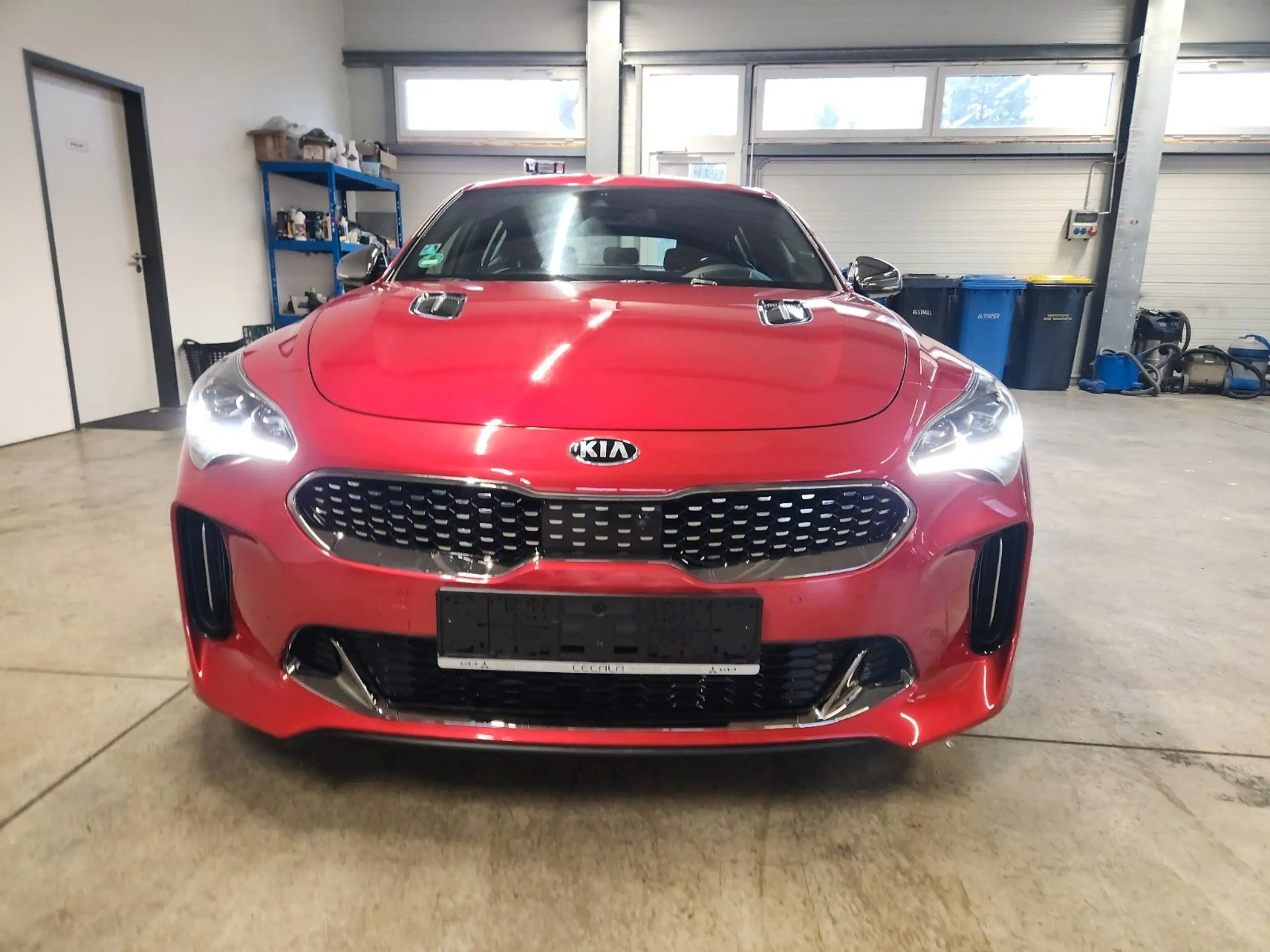 Kia - Stinger