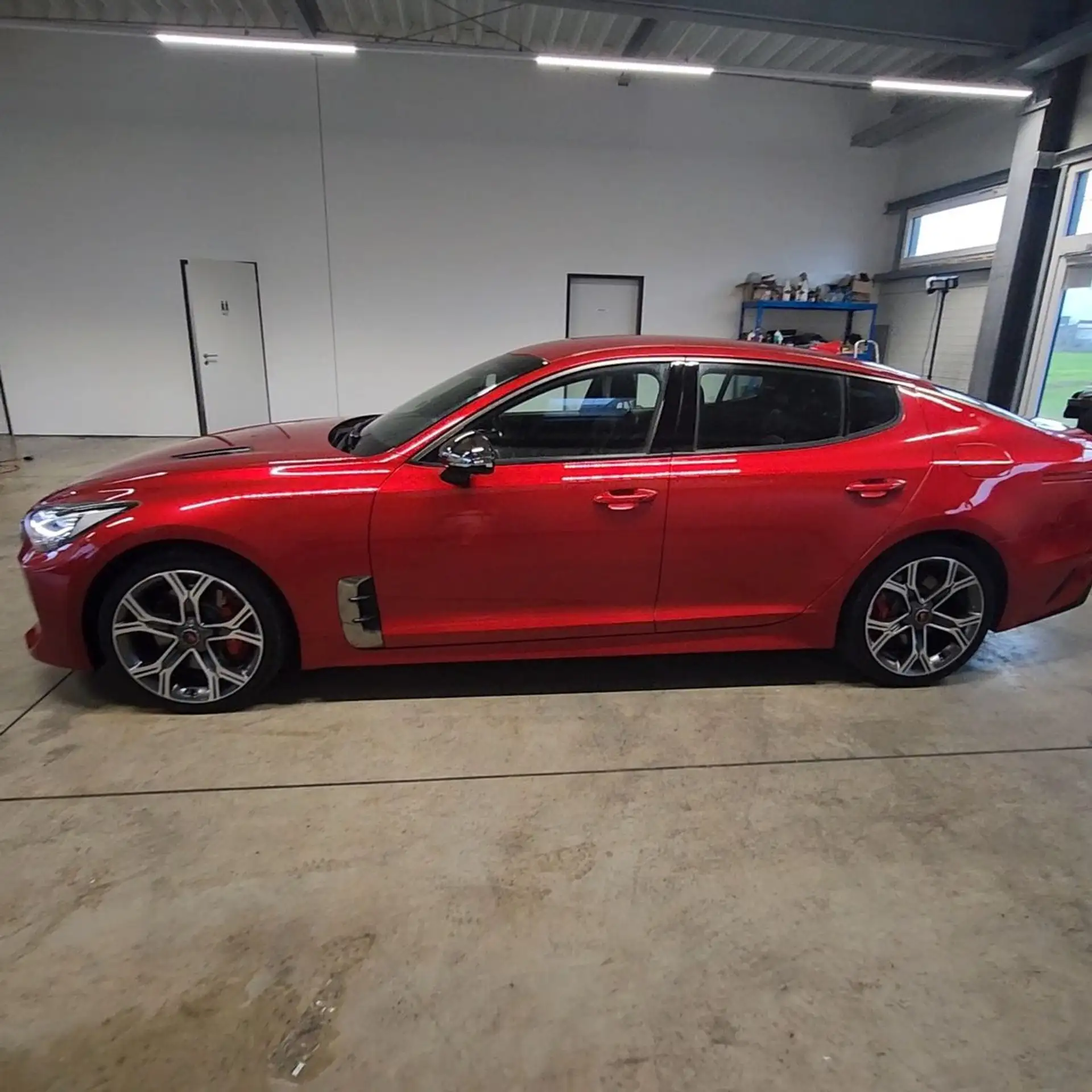 Kia - Stinger