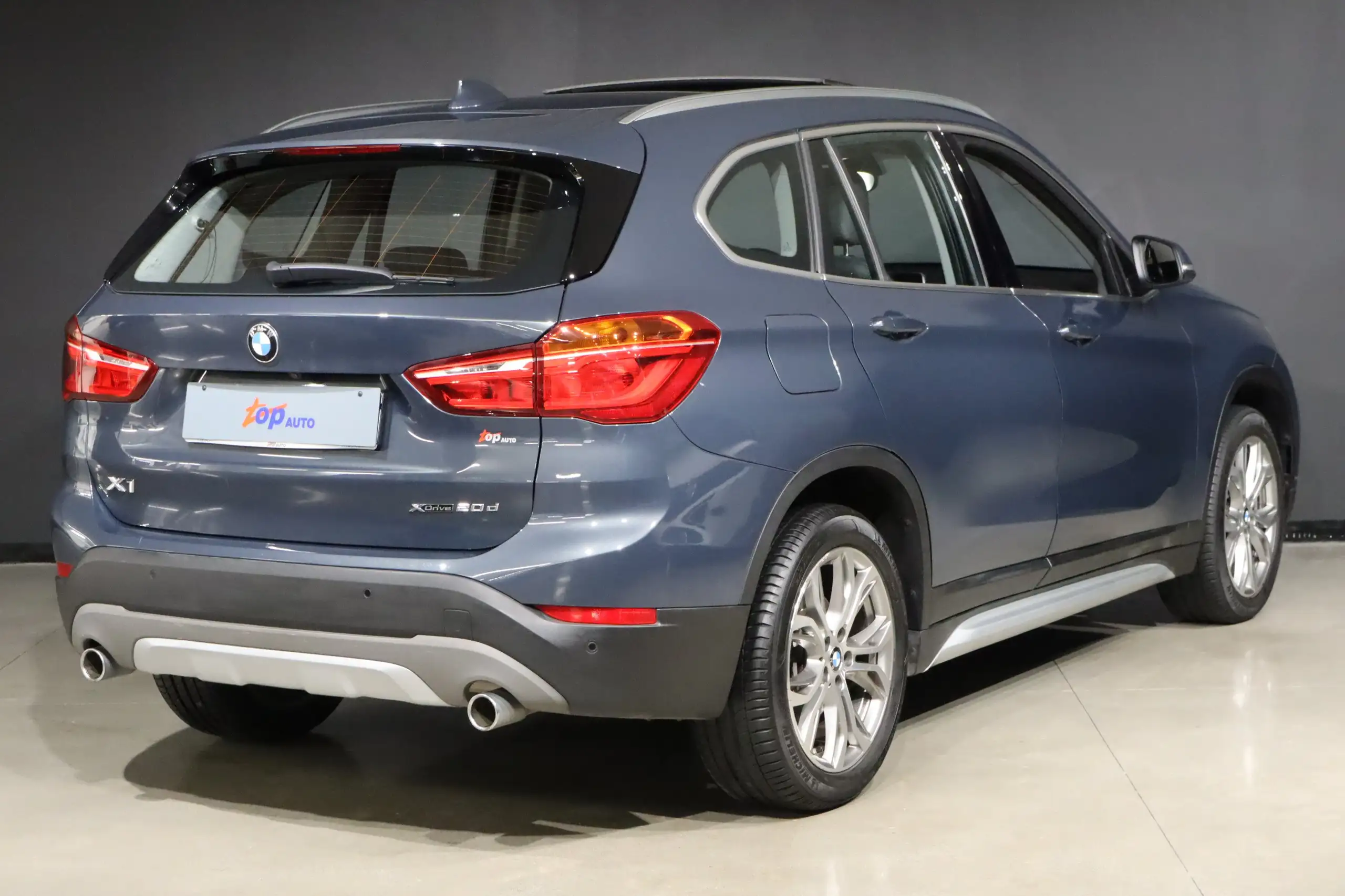 BMW - X1