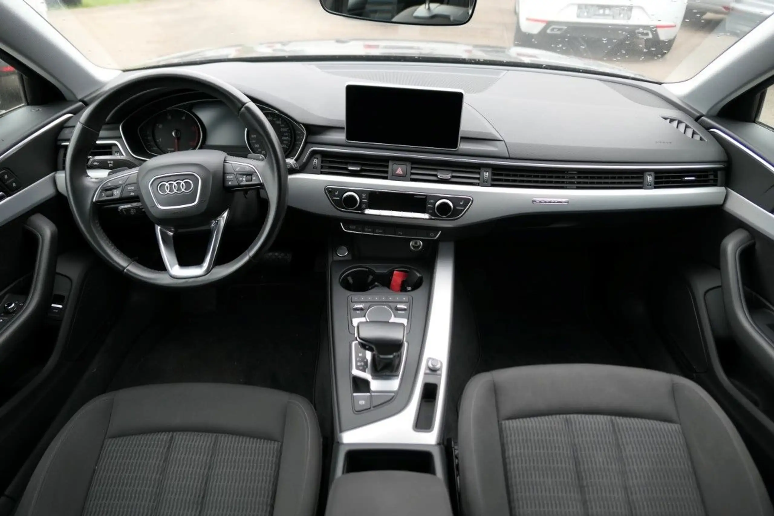 Audi - A4