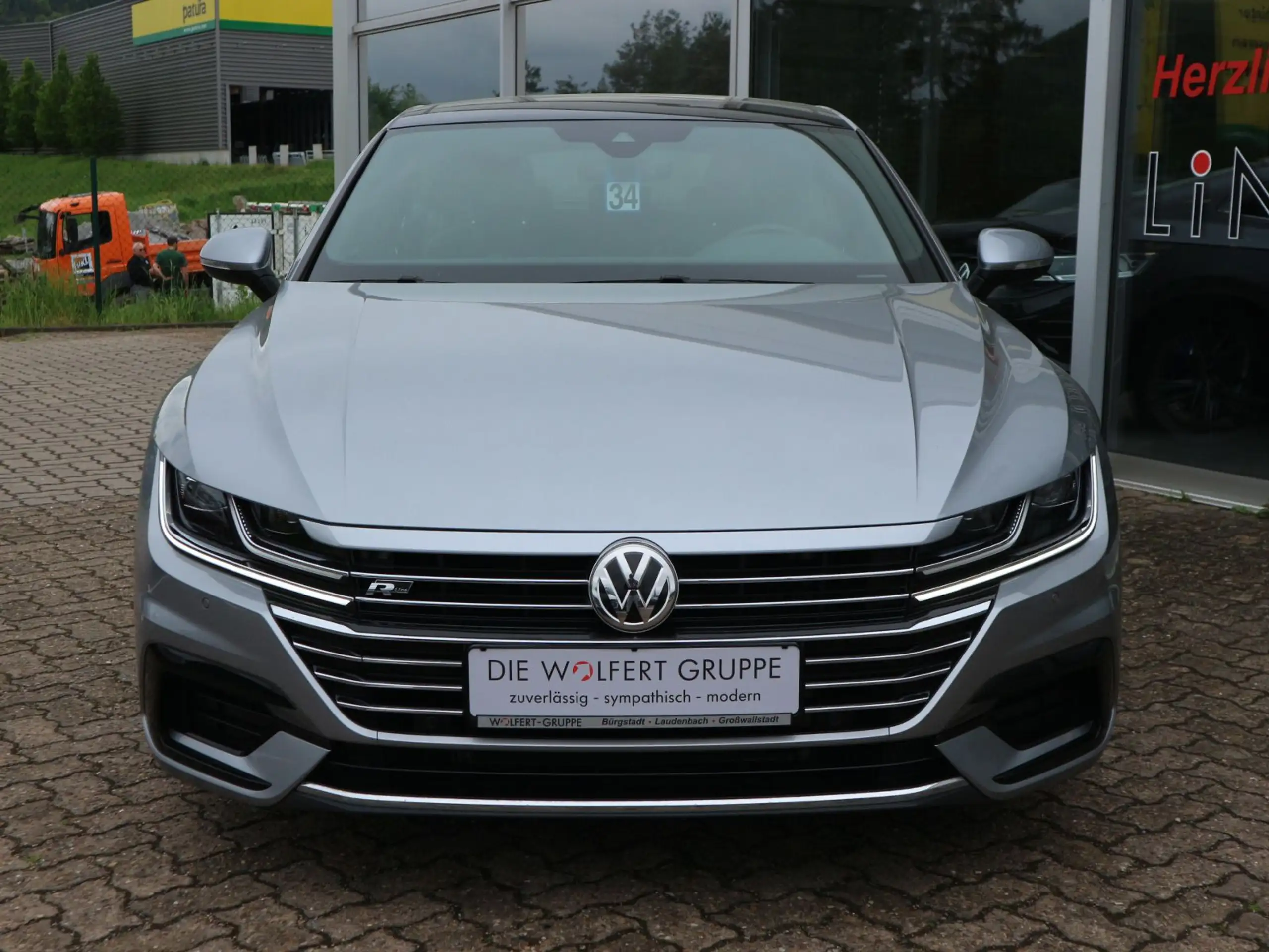 Volkswagen - Passat