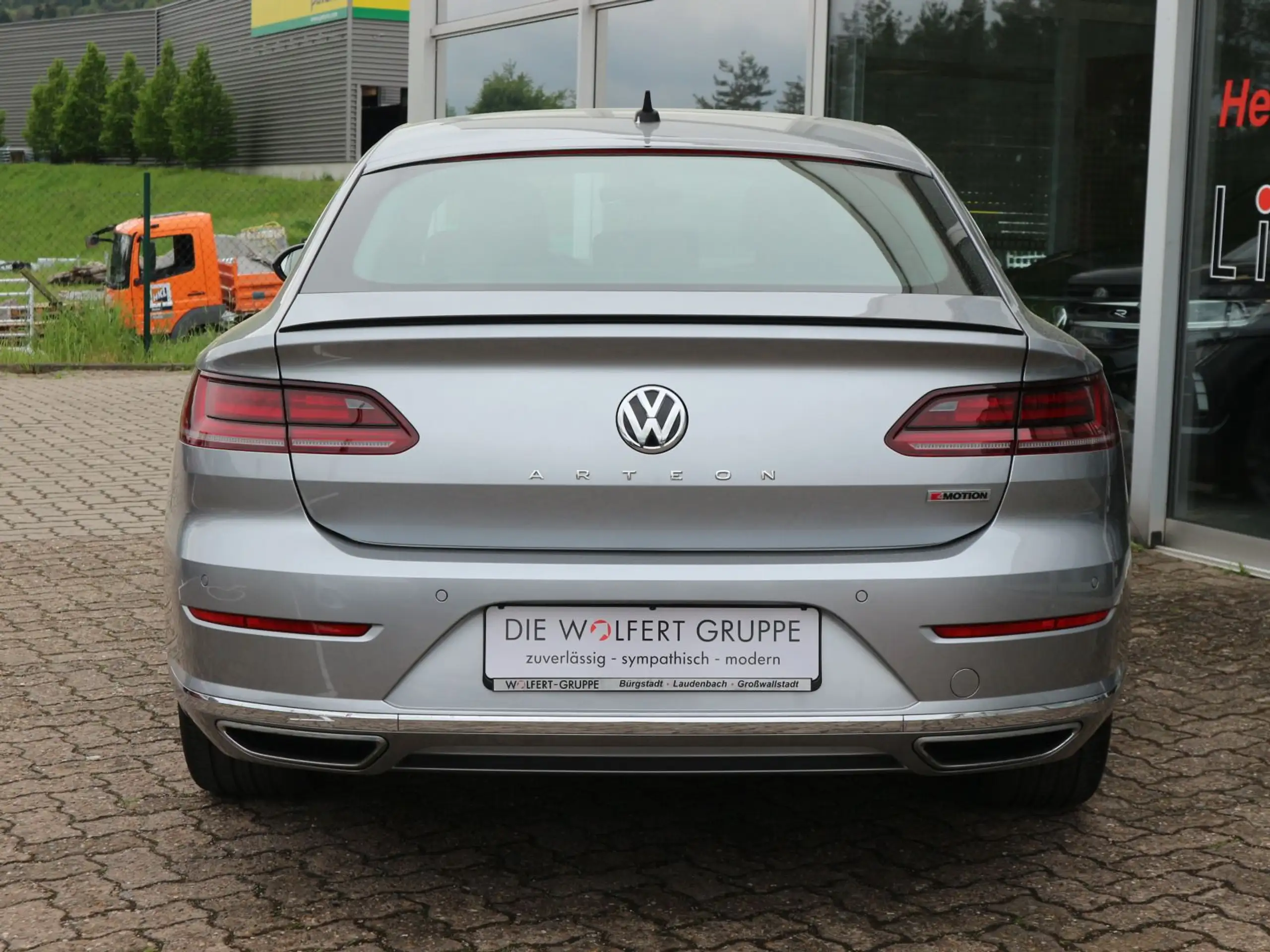 Volkswagen - Passat