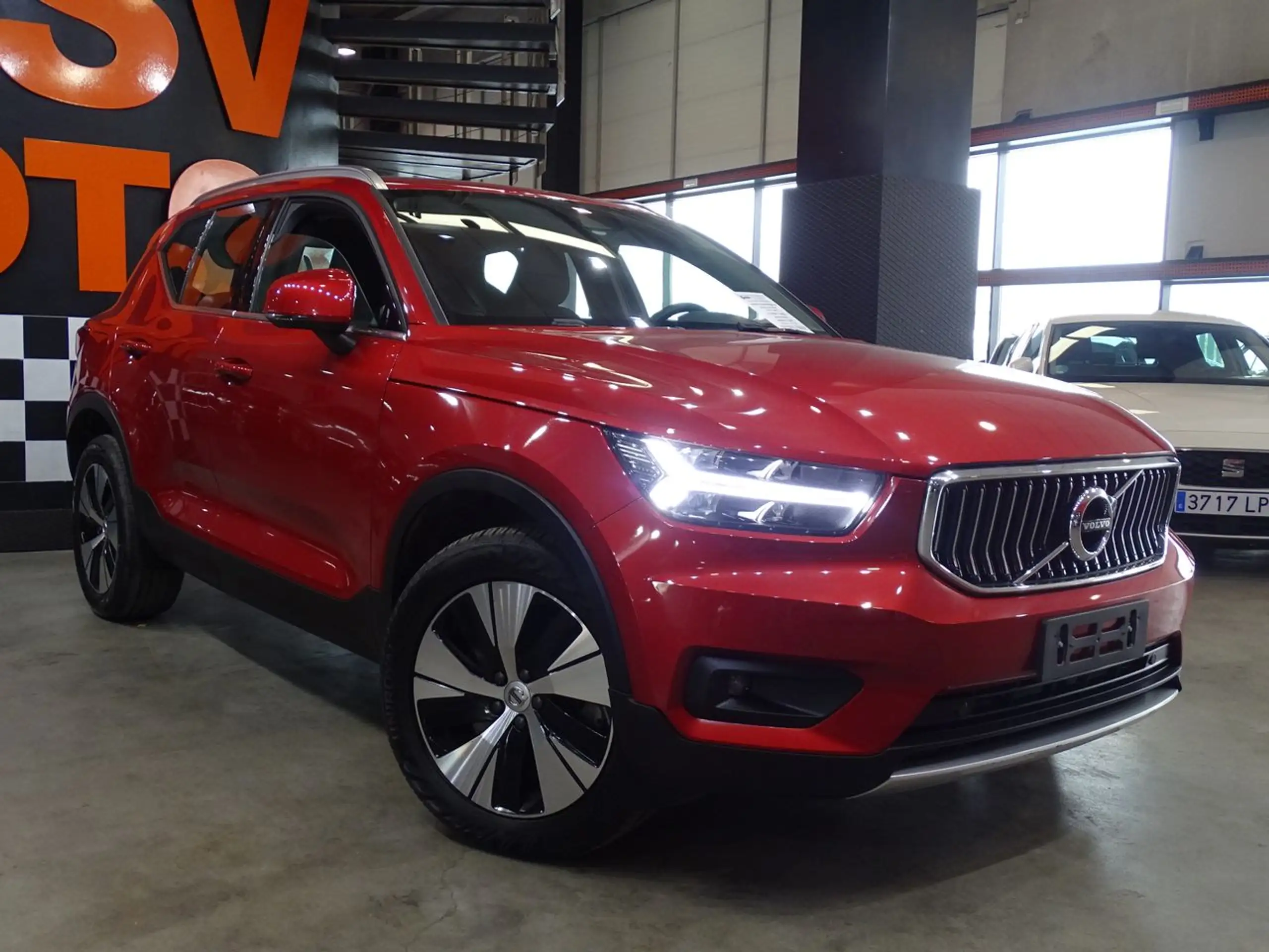 Volvo - XC40