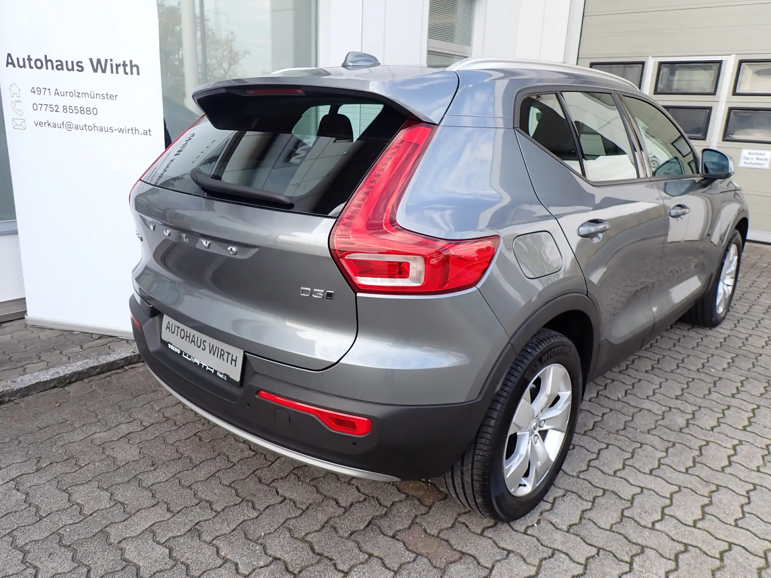 Volvo - XC40