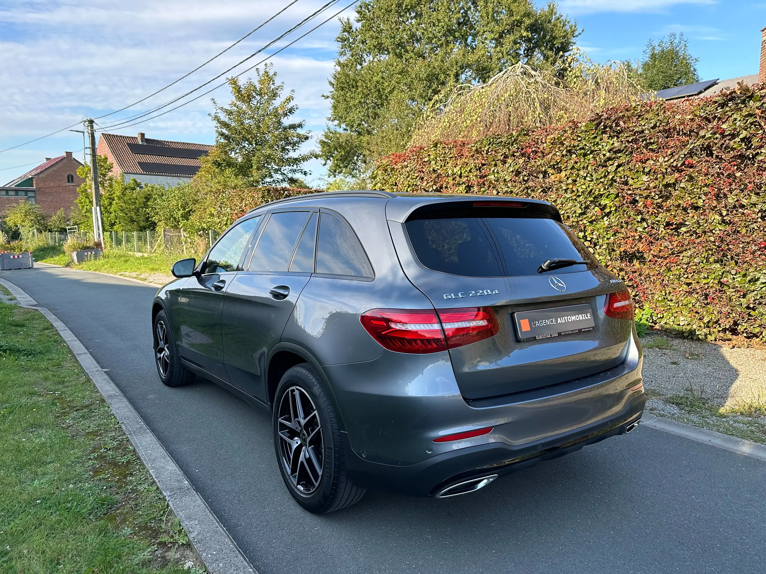 Mercedes-Benz - GLC 220