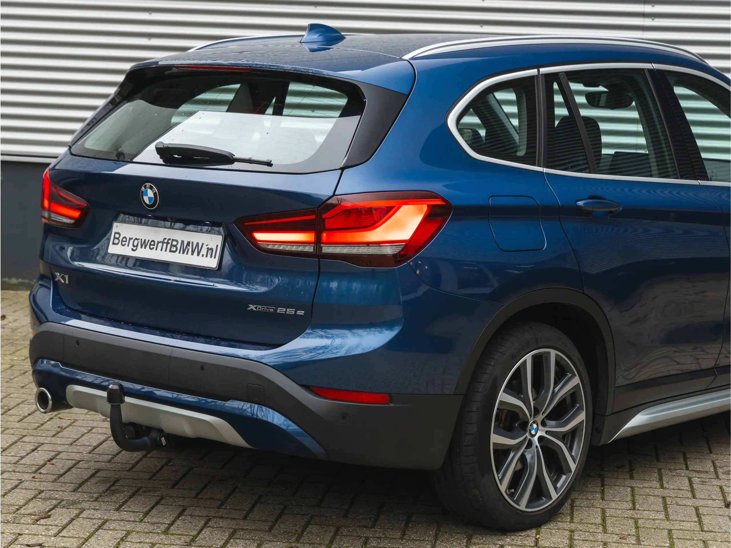 BMW - X1