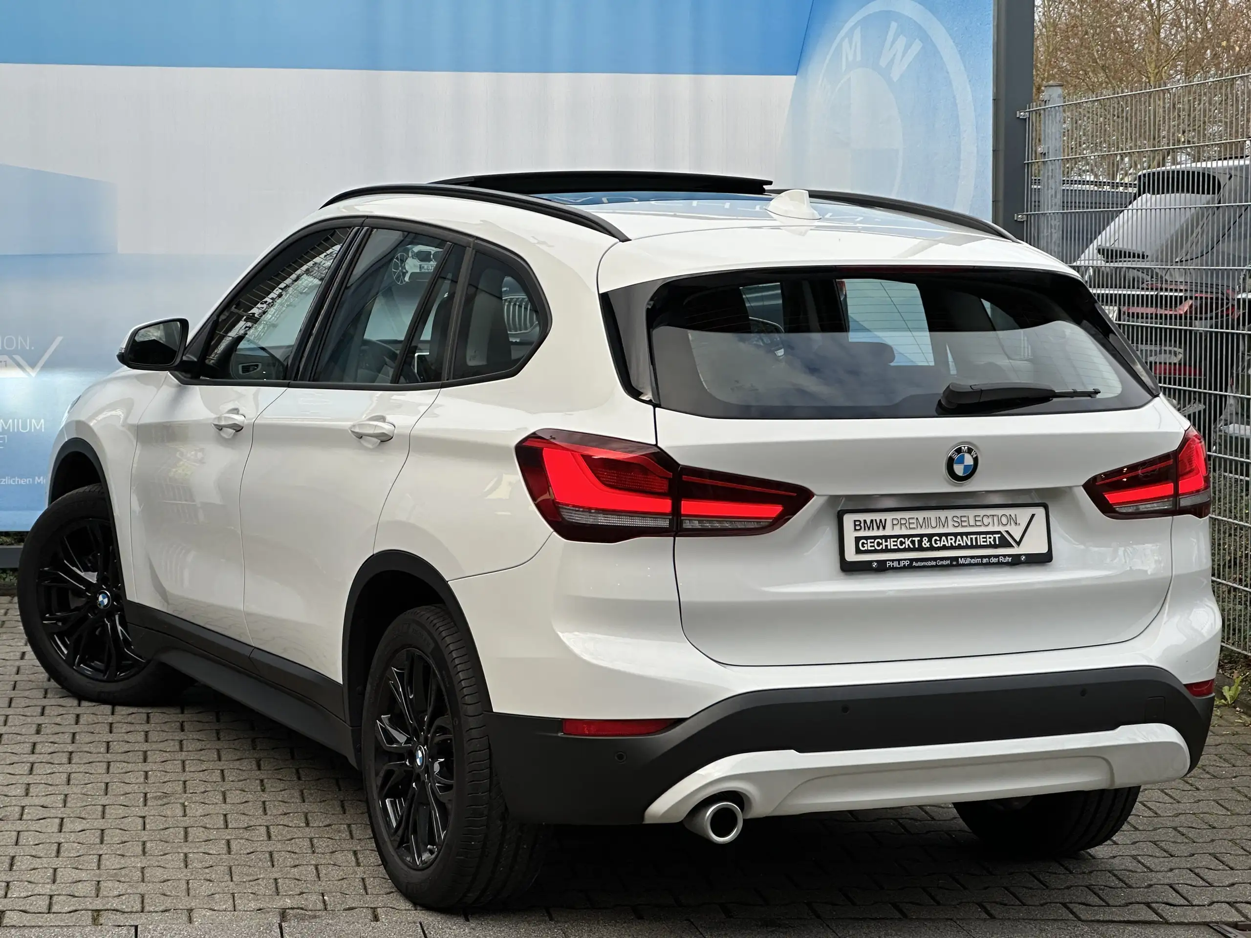 BMW - X1