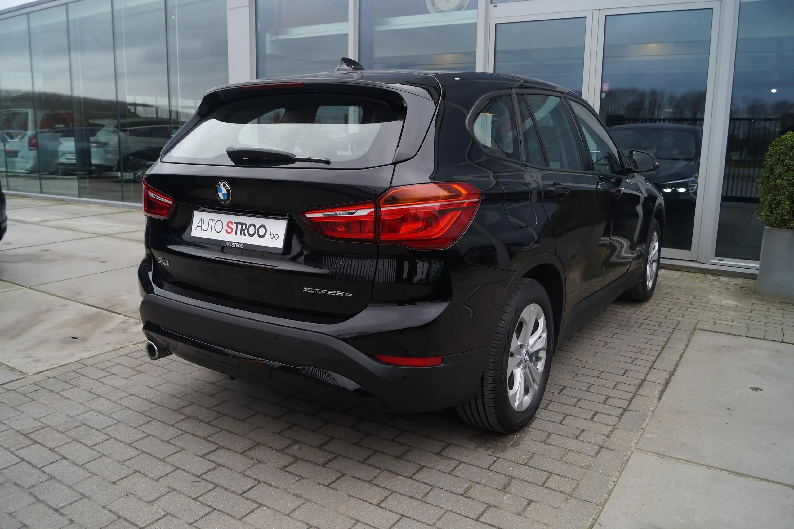 BMW - X1