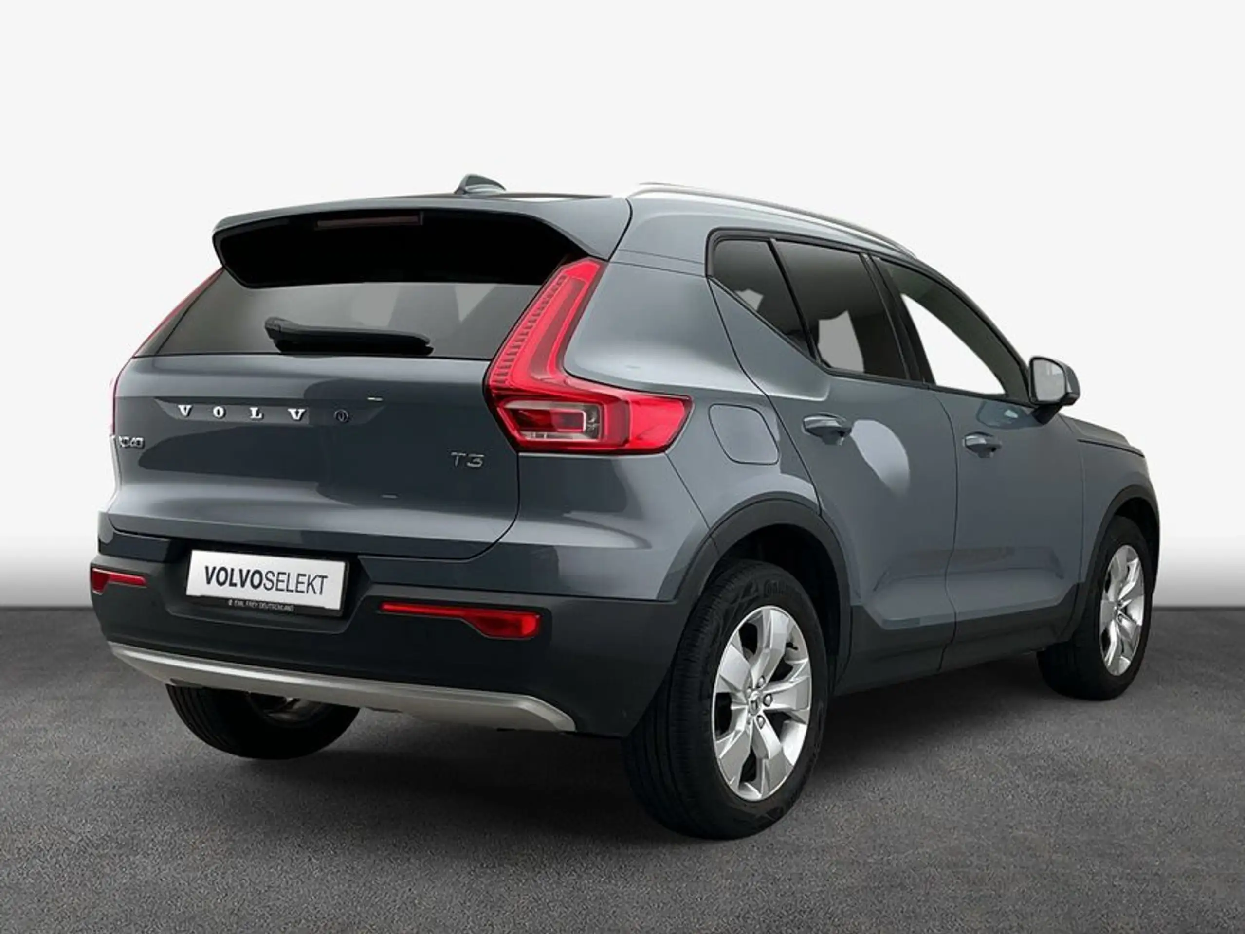 Volvo - XC40