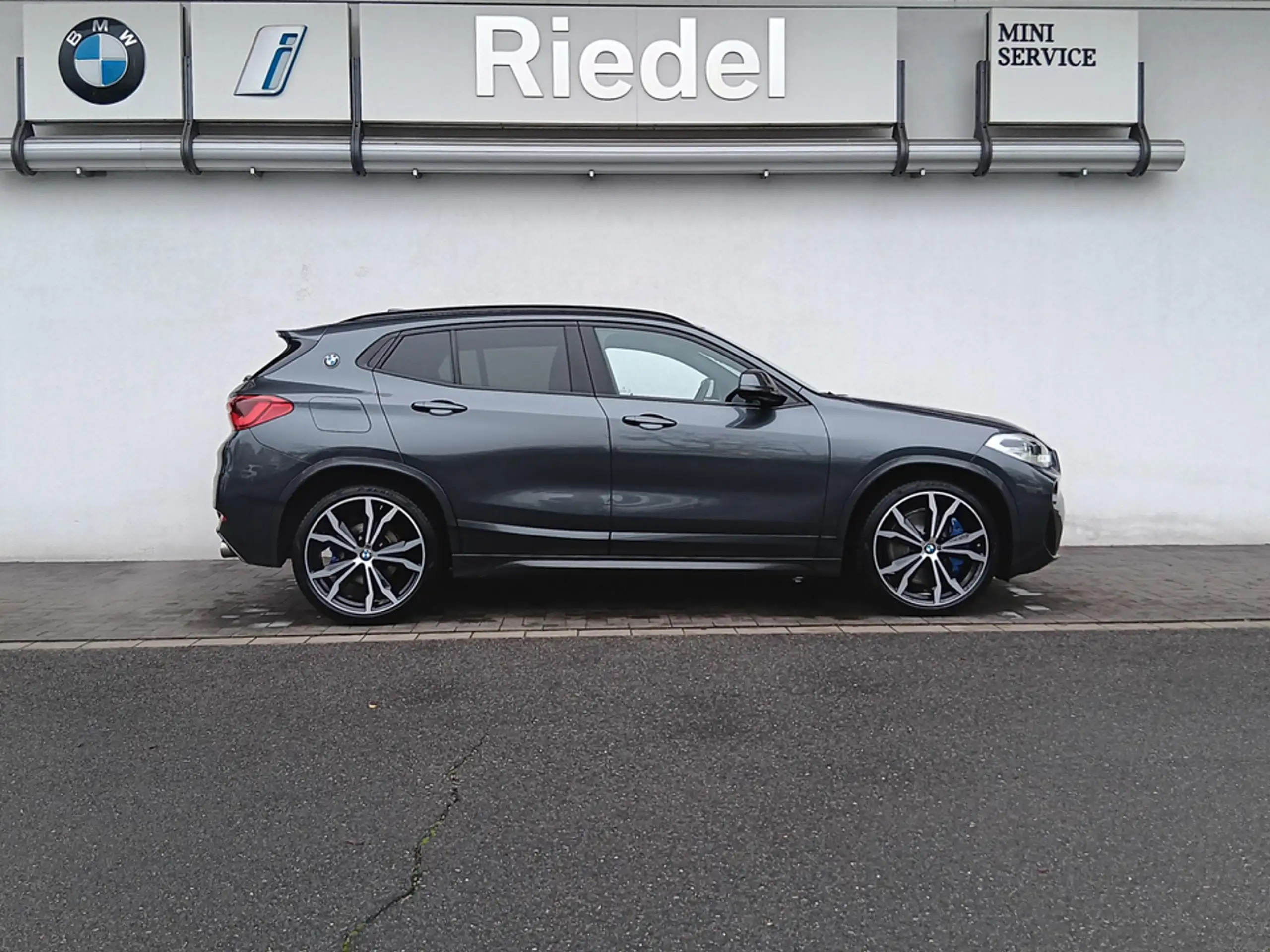 BMW - X2