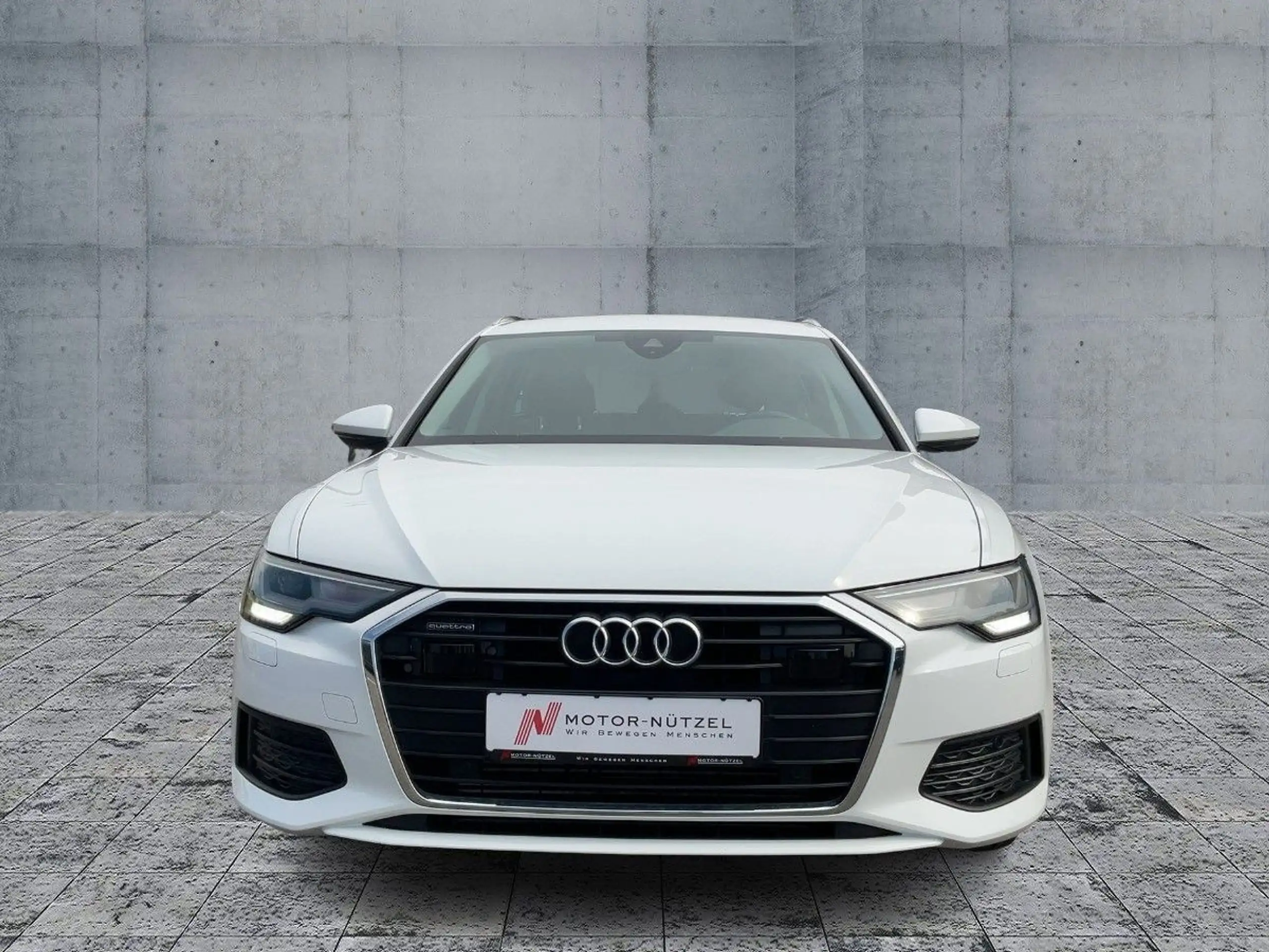 Audi - A6