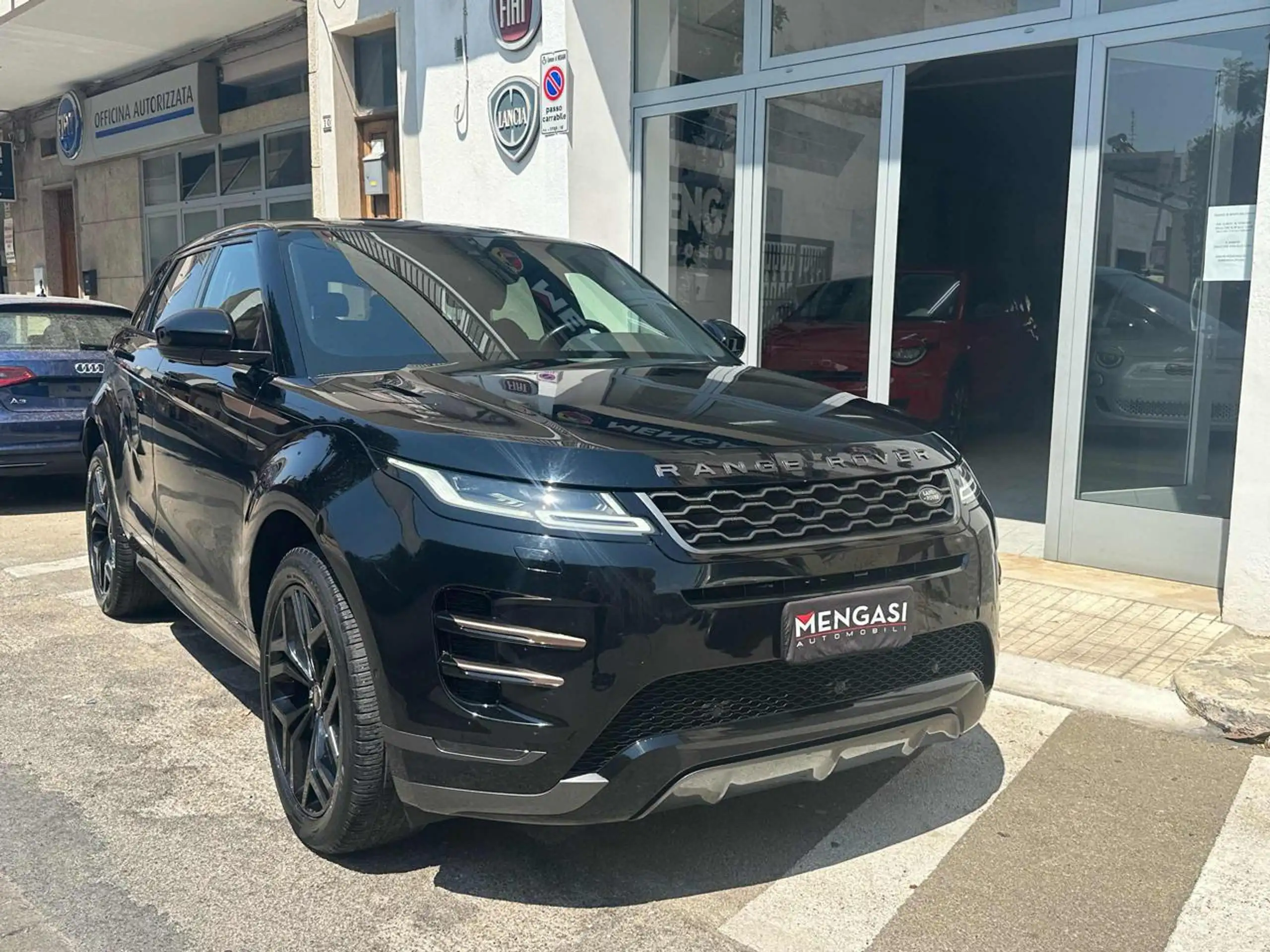 Land Rover - Range Rover Evoque