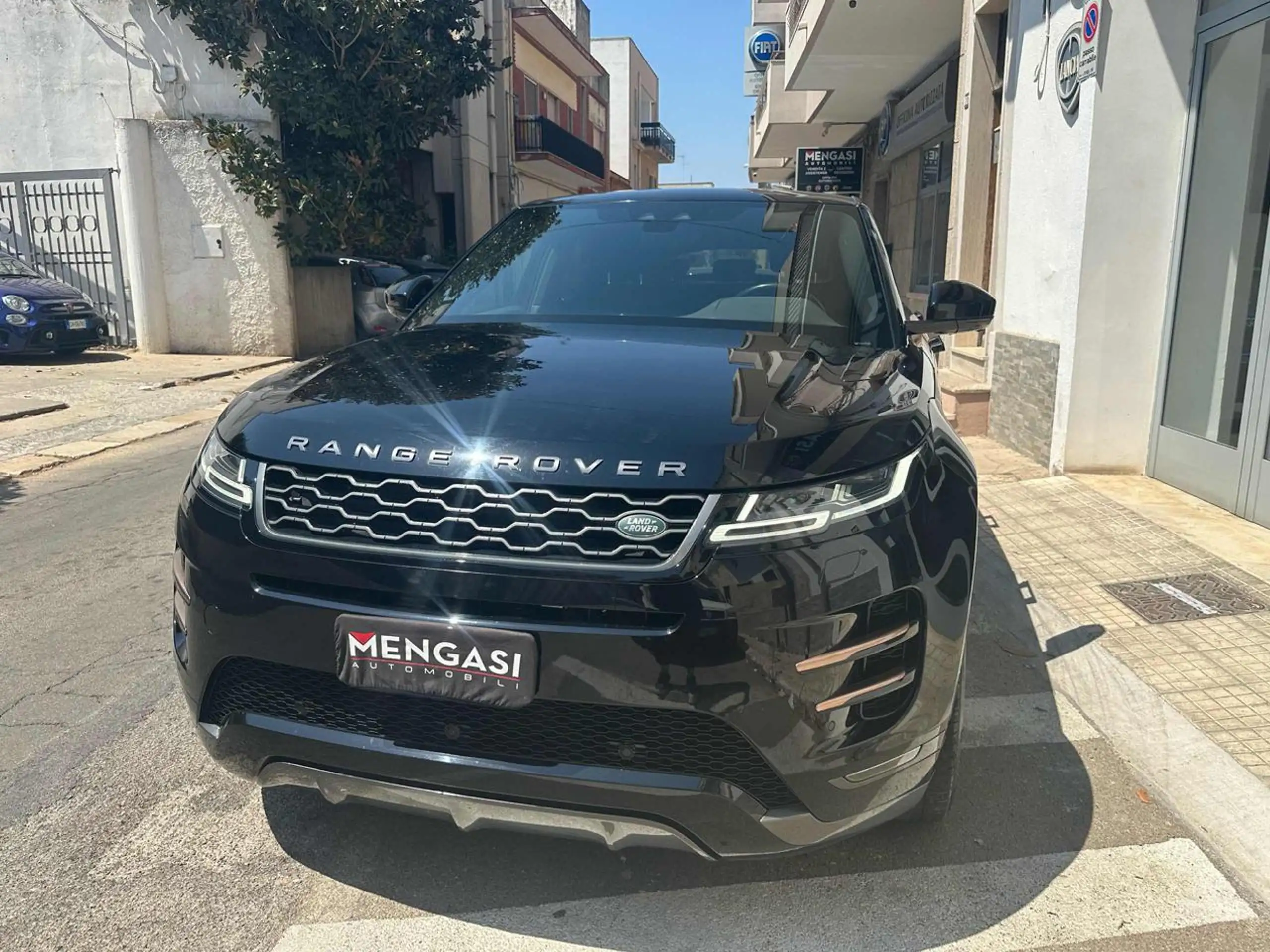 Land Rover - Range Rover Evoque