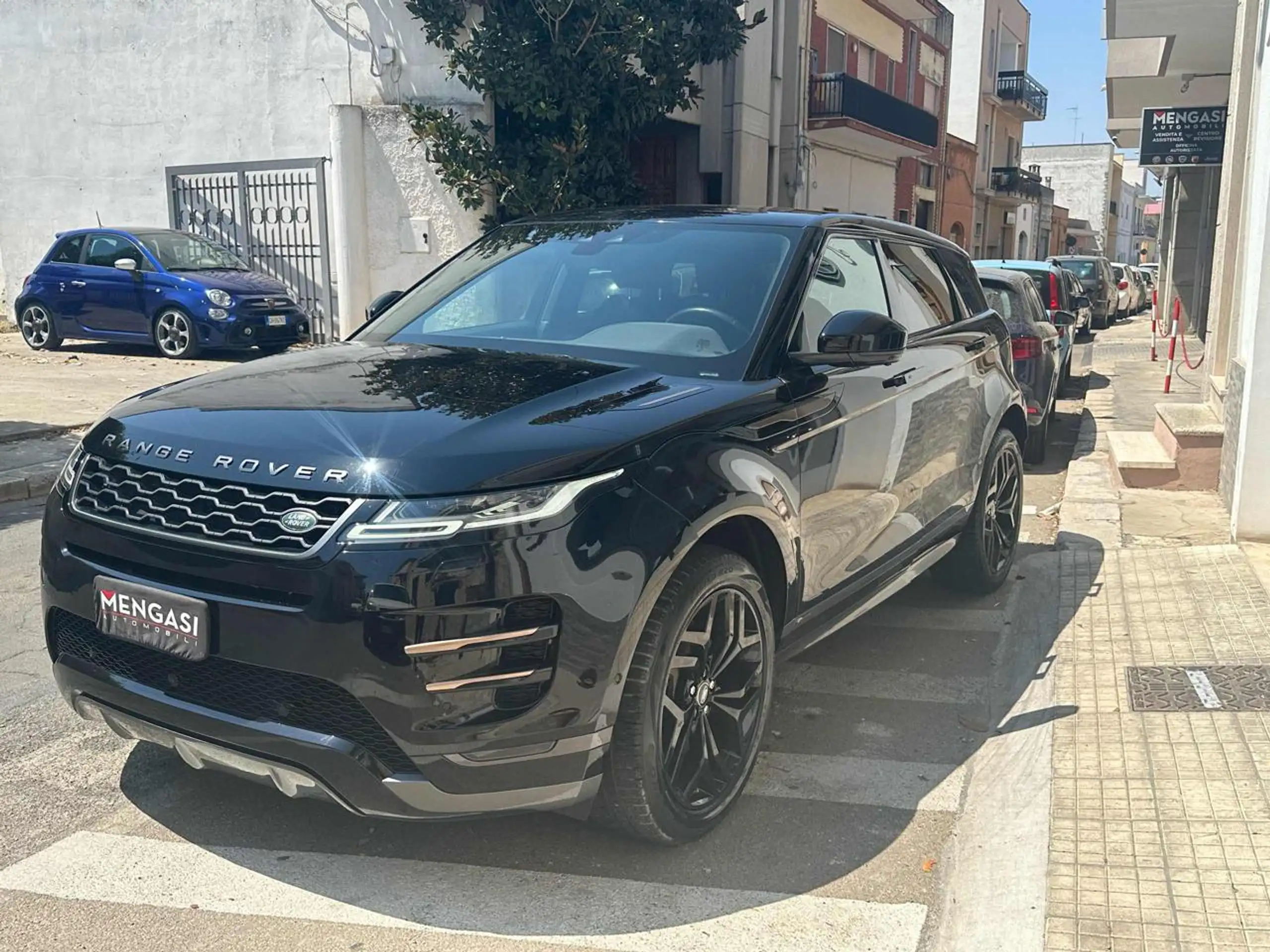 Land Rover - Range Rover Evoque