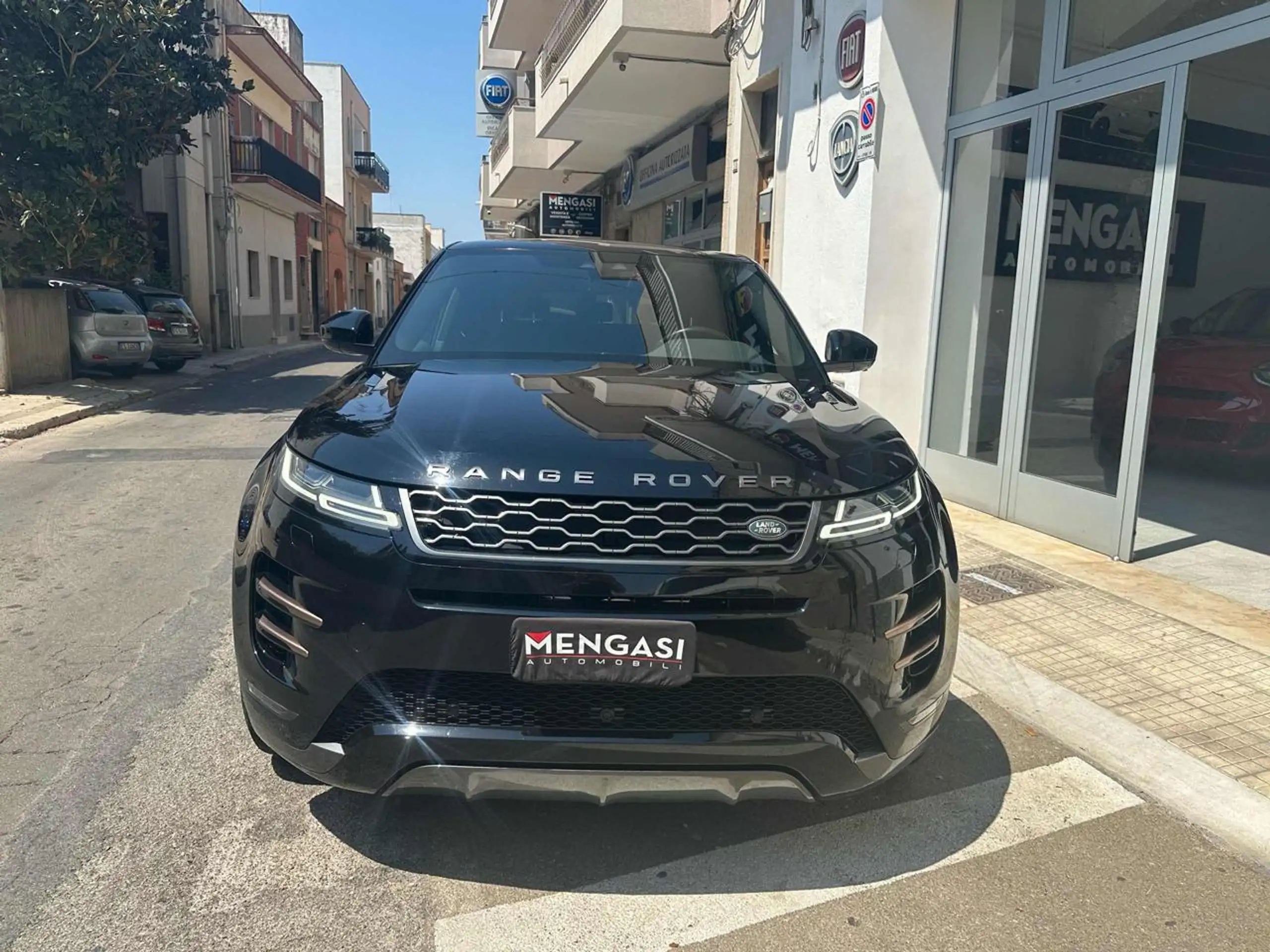 Land Rover - Range Rover Evoque