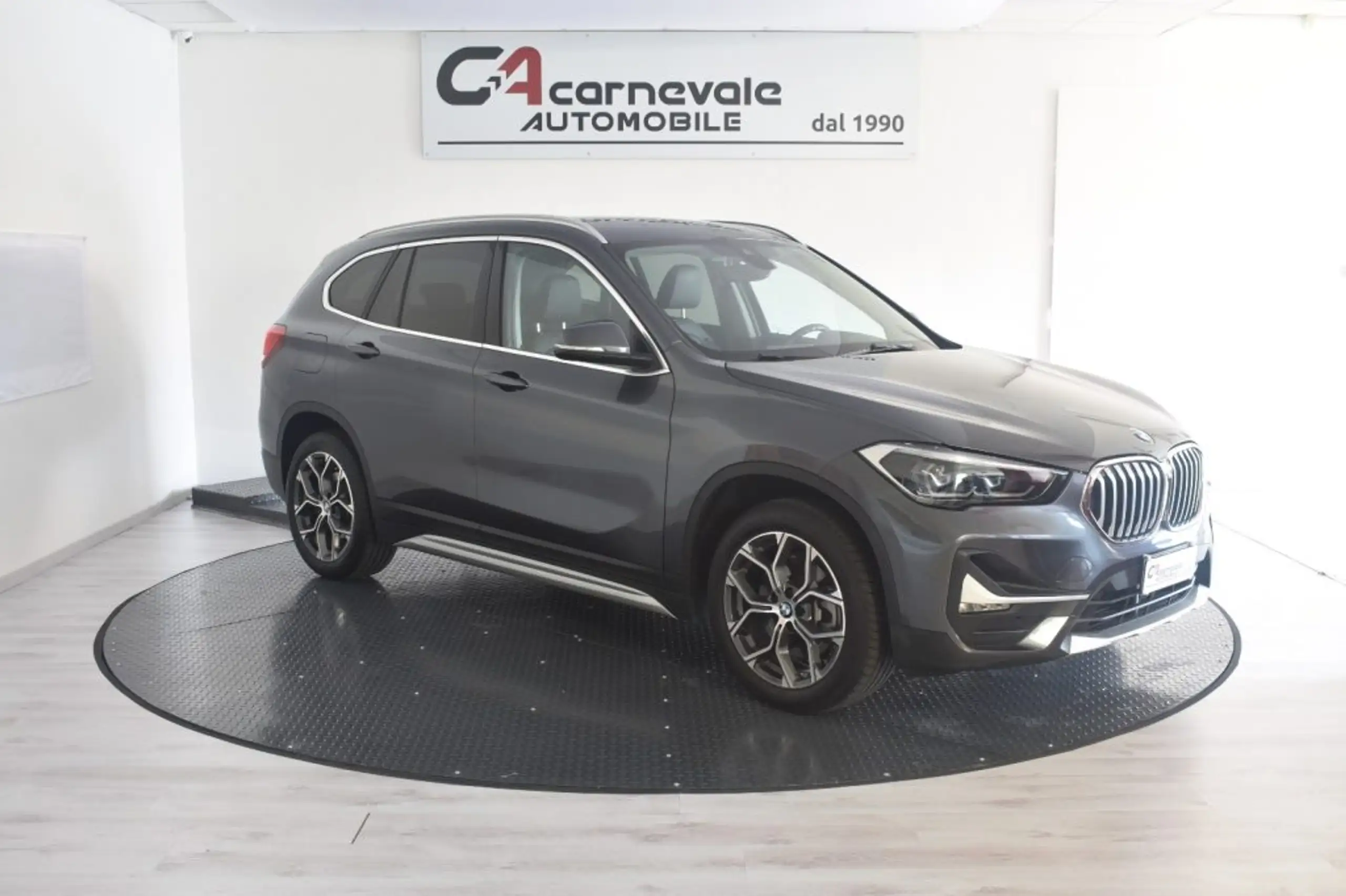 BMW - X1