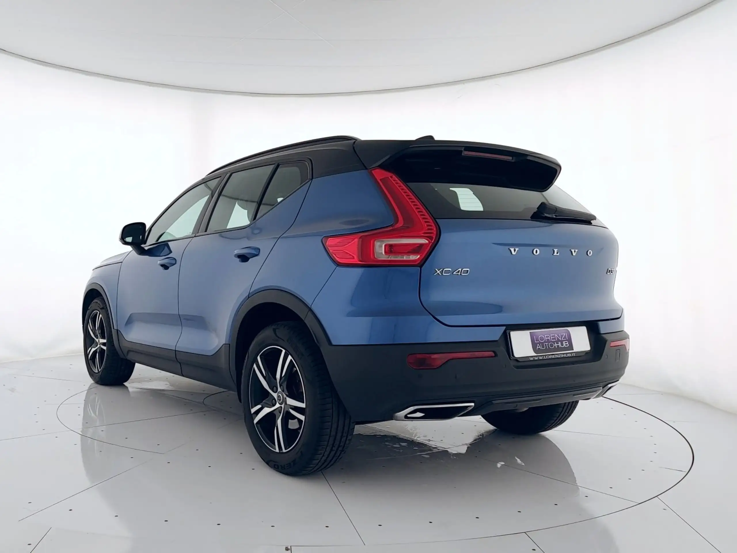 Volvo - XC40